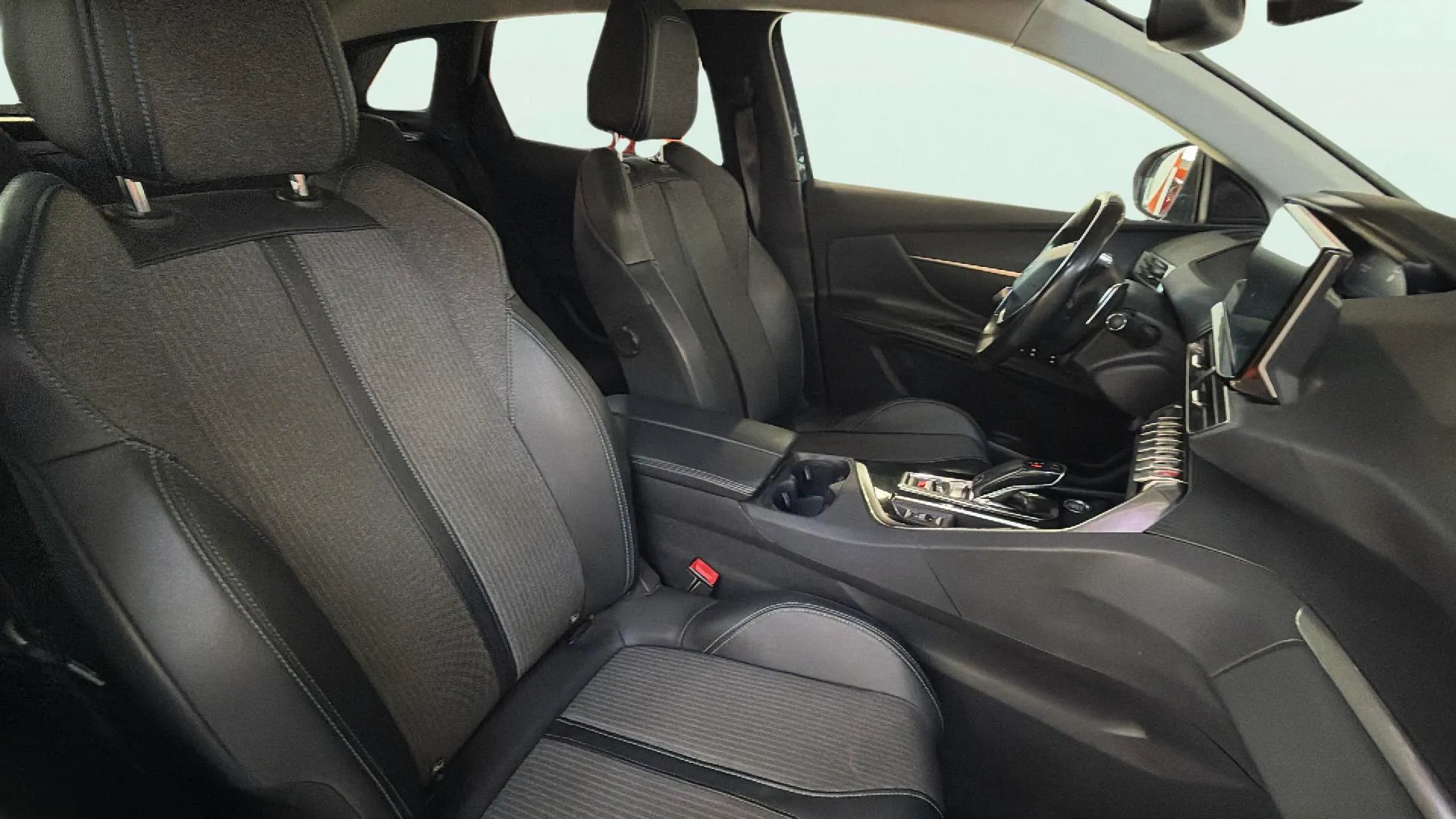 Peugeot 3008 1.2 PureTech Allure EAT8 - foto 15
