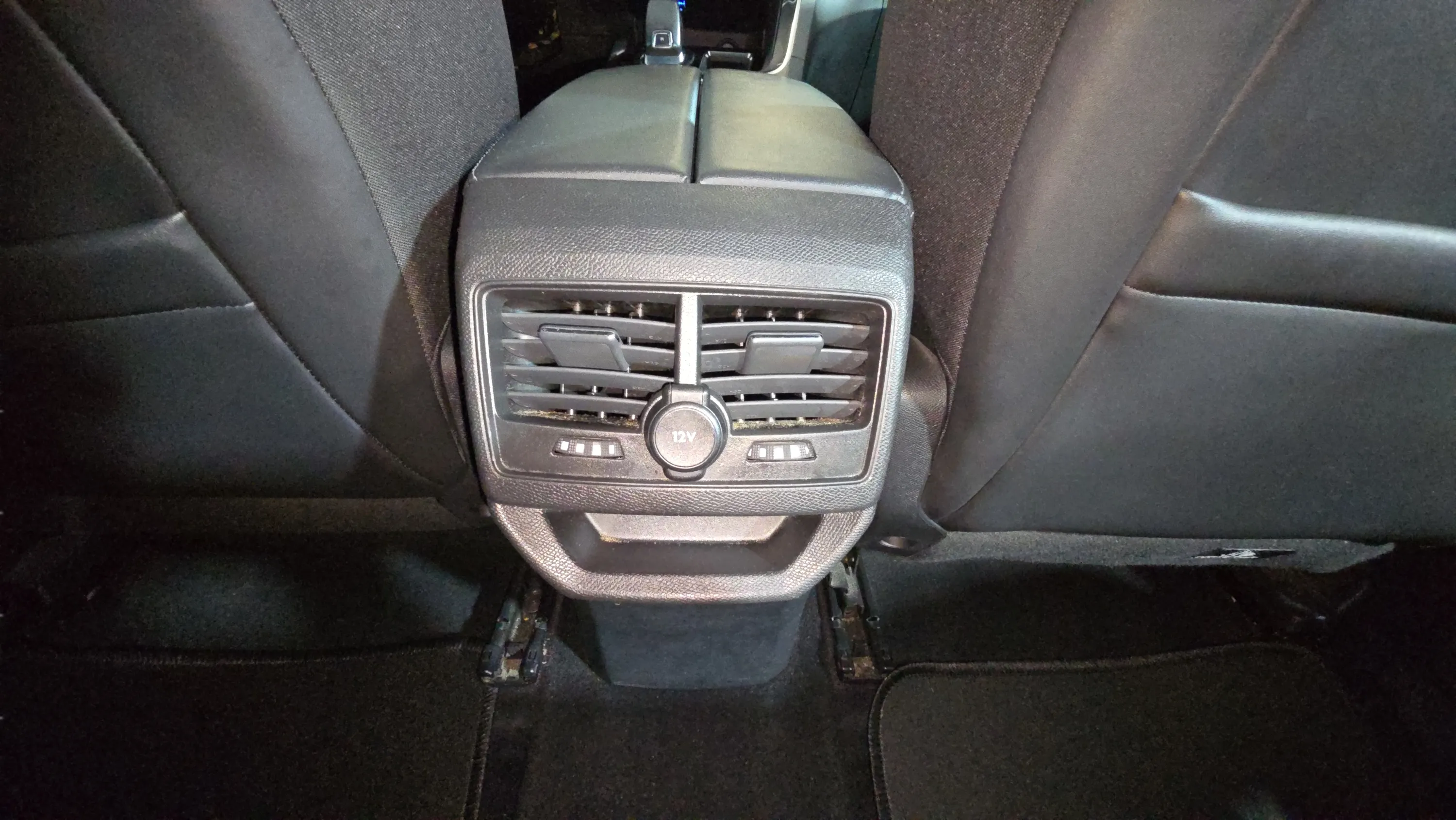 Peugeot 3008 1.2 PureTech Active Pack EAT8 - foto 18