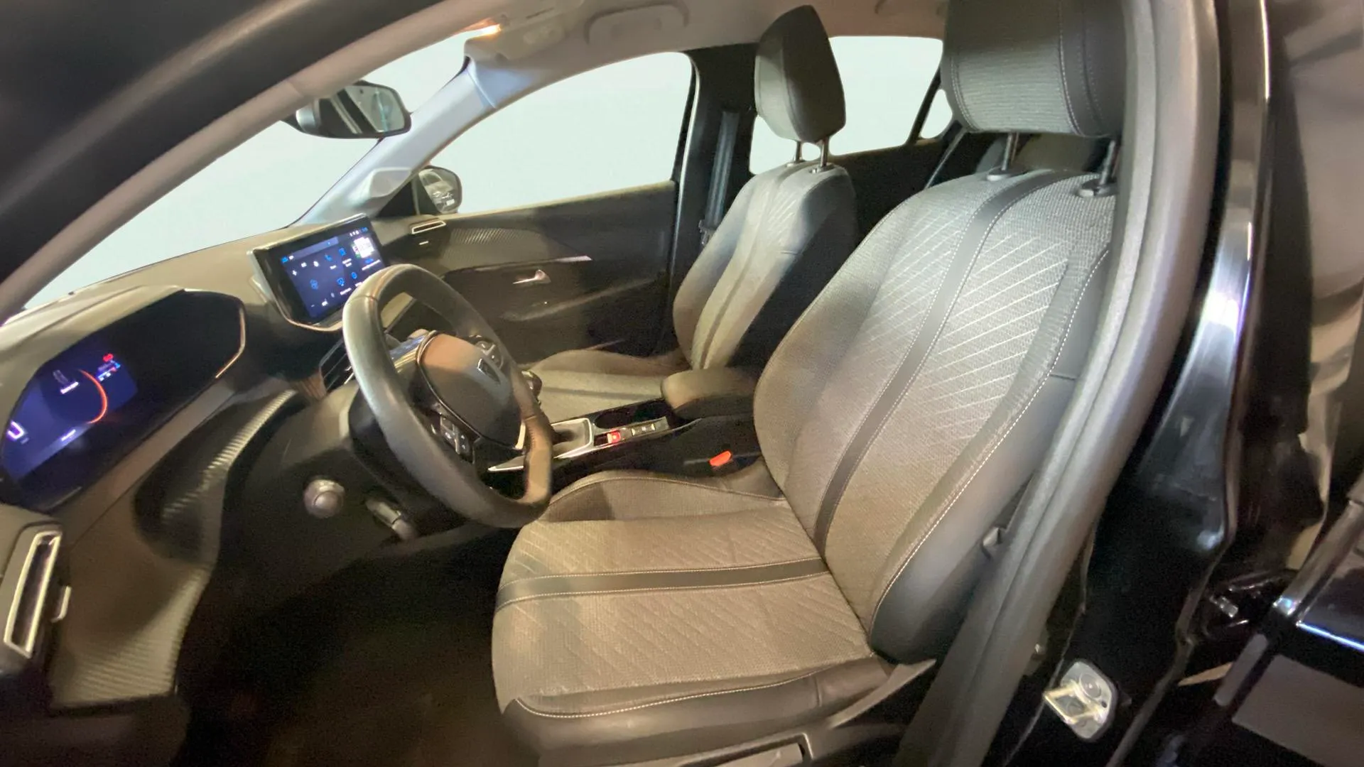 Peugeot 208 Allure Gasolina 100 - foto 10