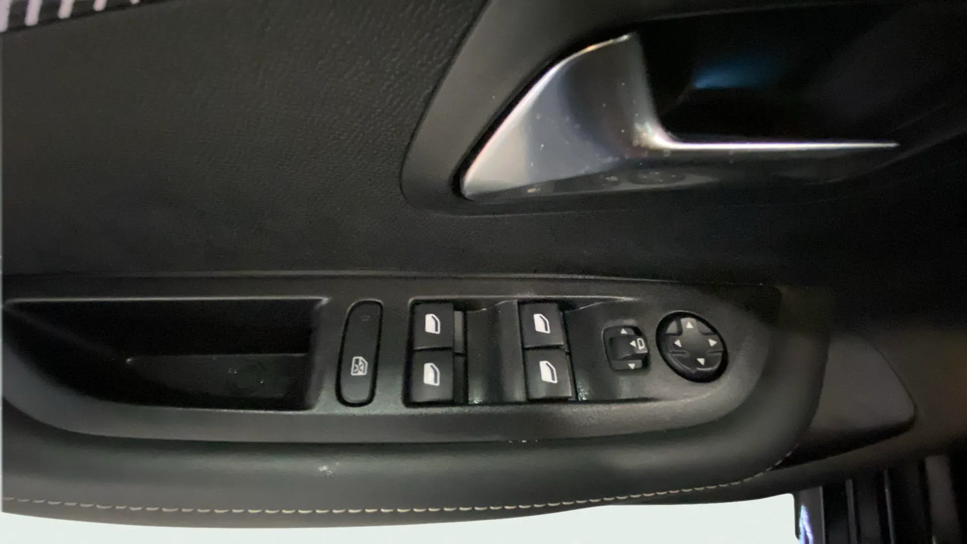 Peugeot 208 Allure Gasolina 100 - foto 17