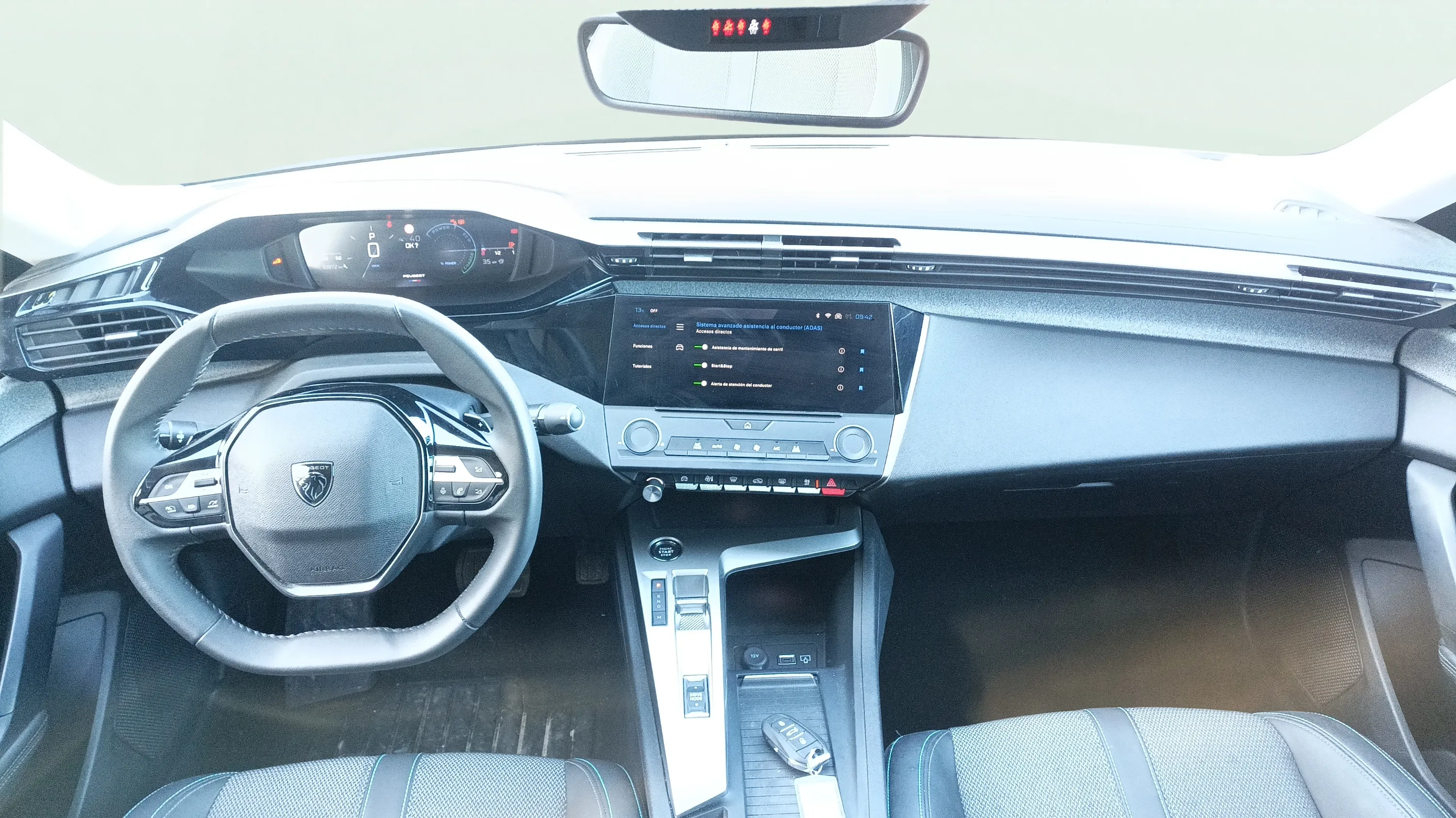 Peugeot 408 Allure Hybrid 136 eDCS6 - foto 15