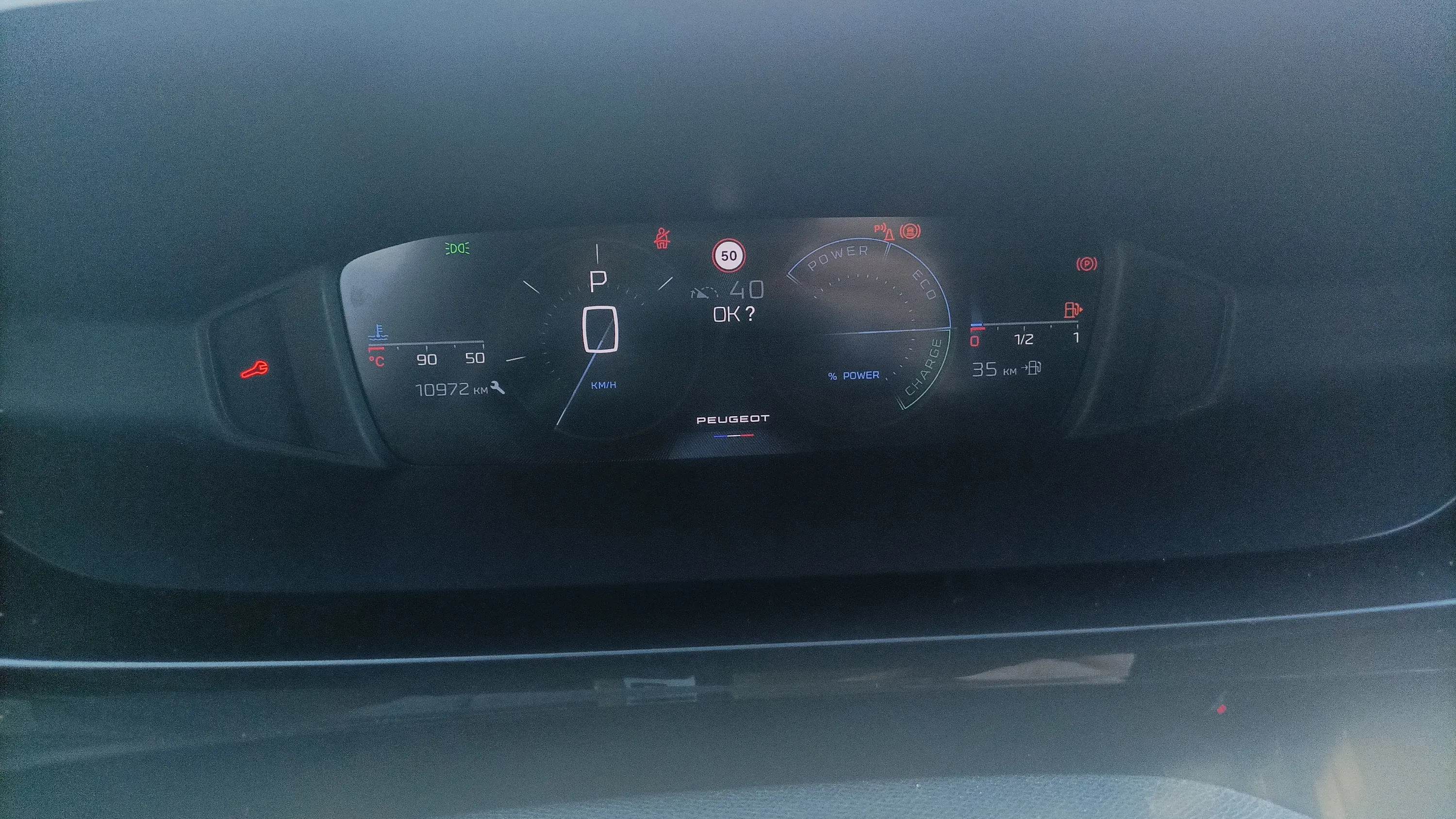 Peugeot 408 Allure Hybrid 136 eDCS6 - foto 10