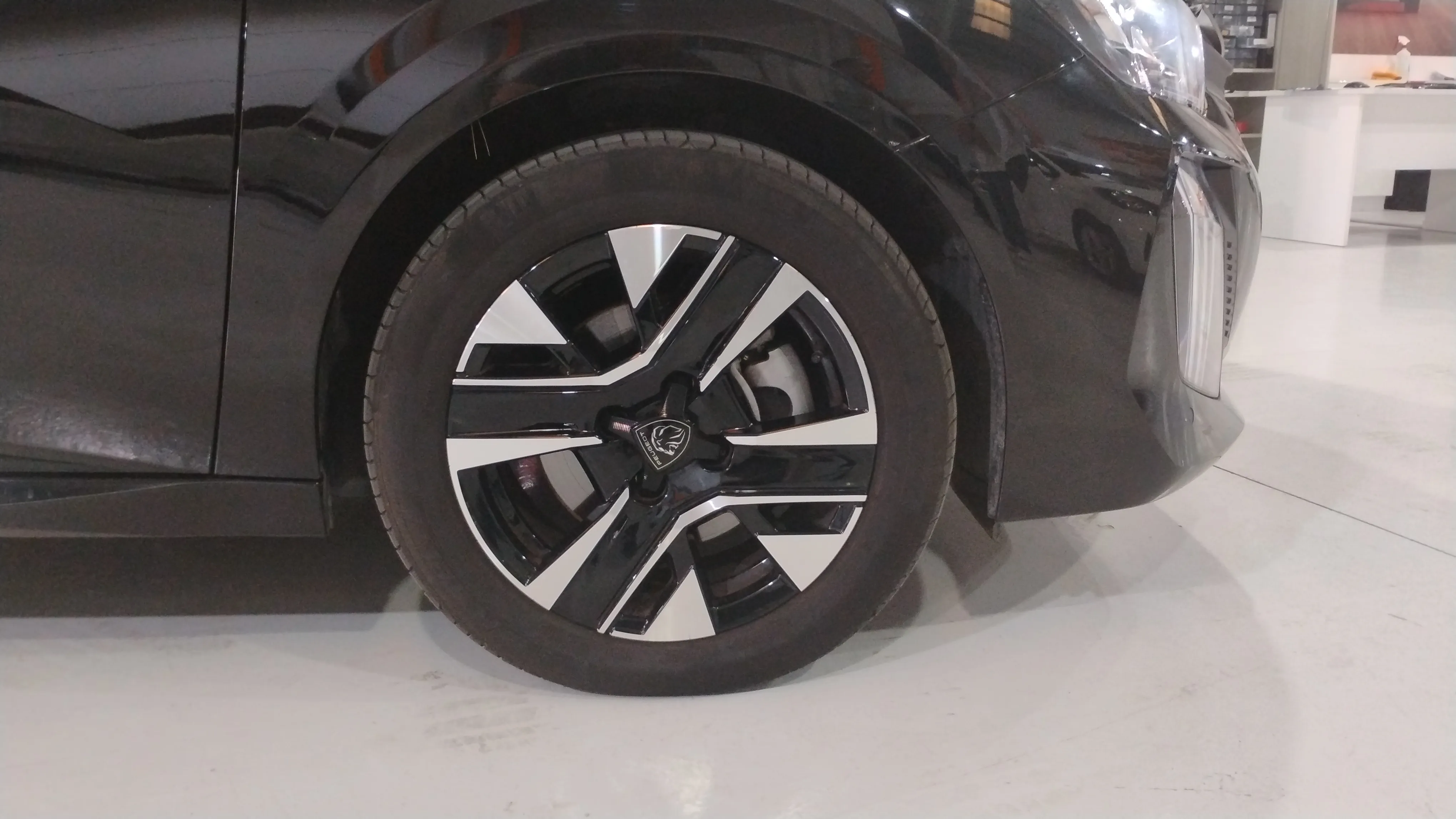 Peugeot 208 Allure Gasolina 100 - foto 19