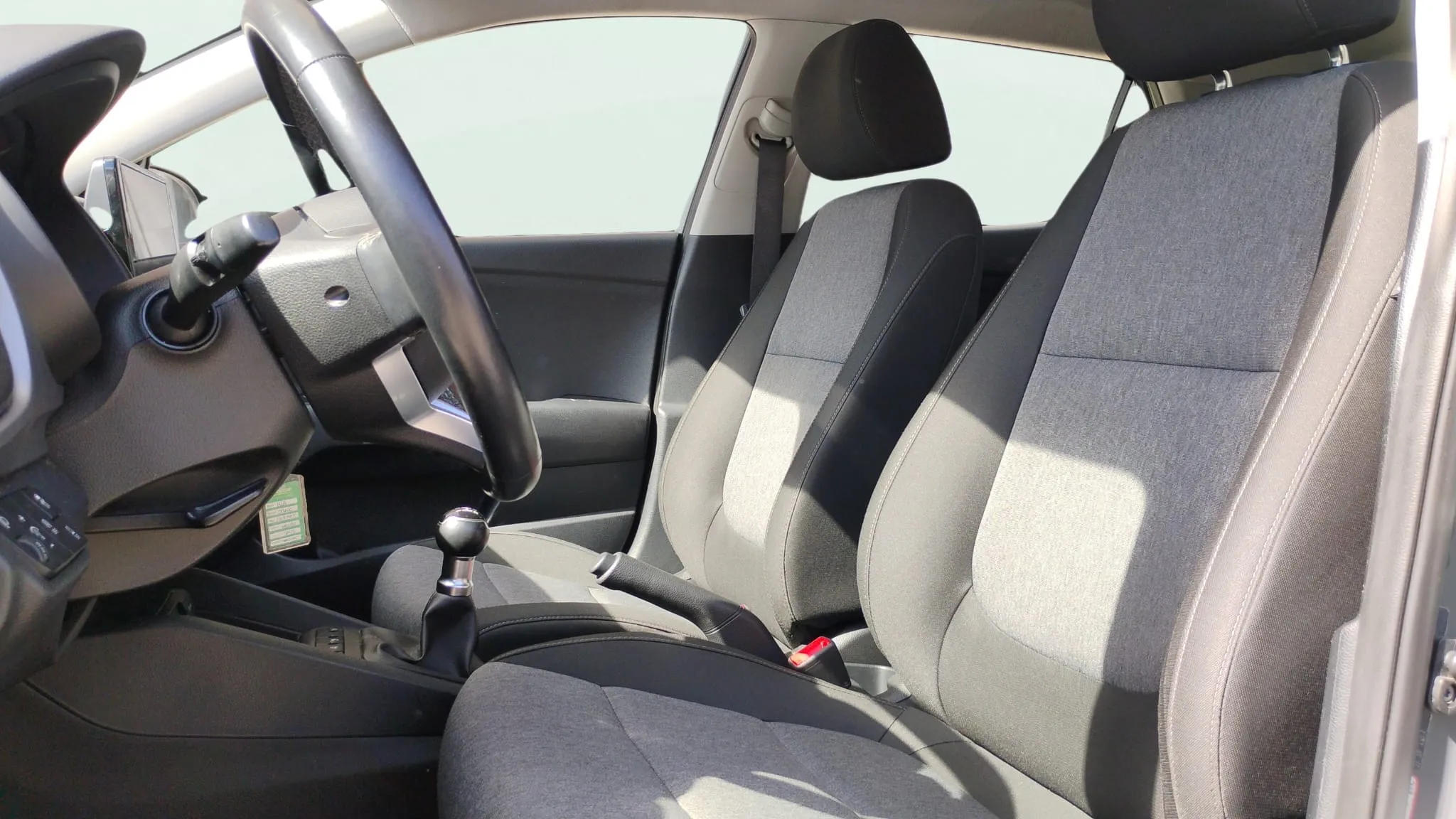 Kia Stonic 1.2 DPi Concept - foto 14