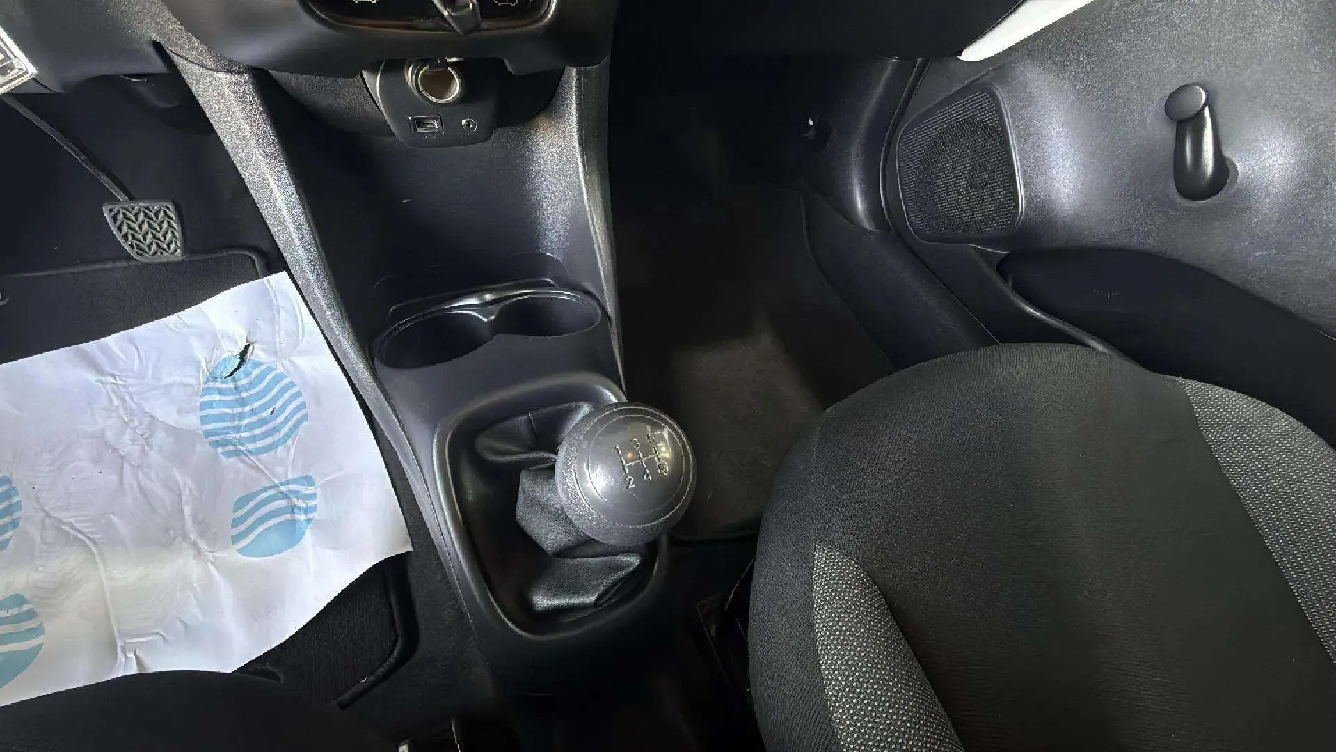 Toyota Aygo 1.0 70 x-play - foto 13