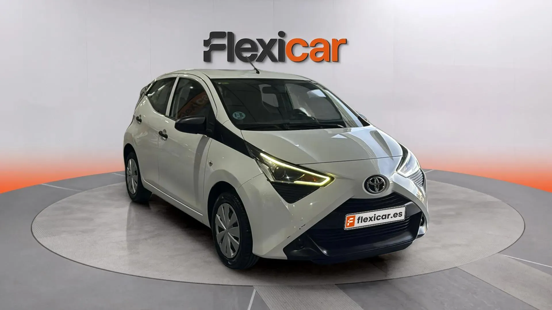 Toyota Aygo 1.0 70 x-play