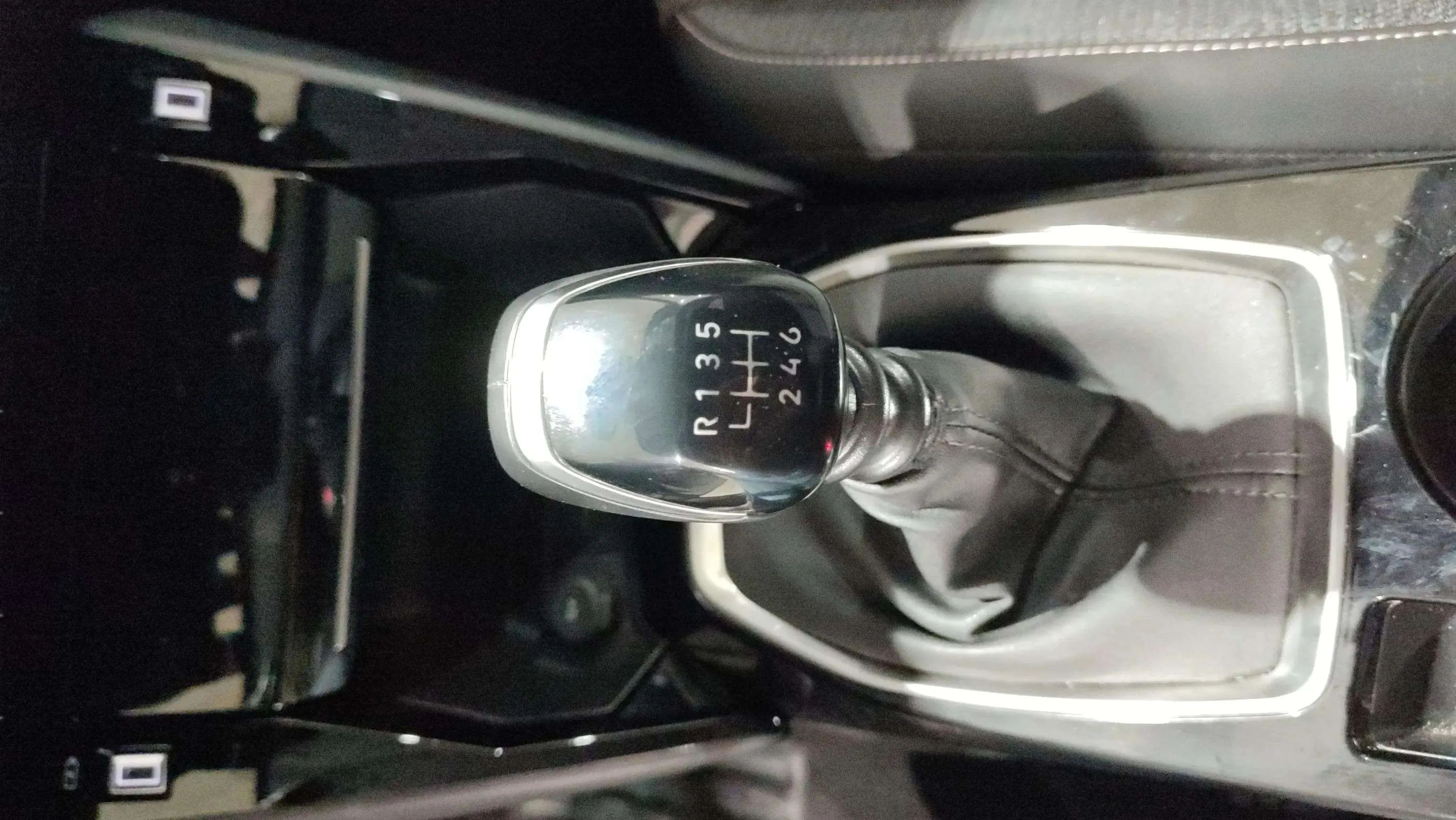Peugeot 208 Allure Gasolina 100 - foto 16