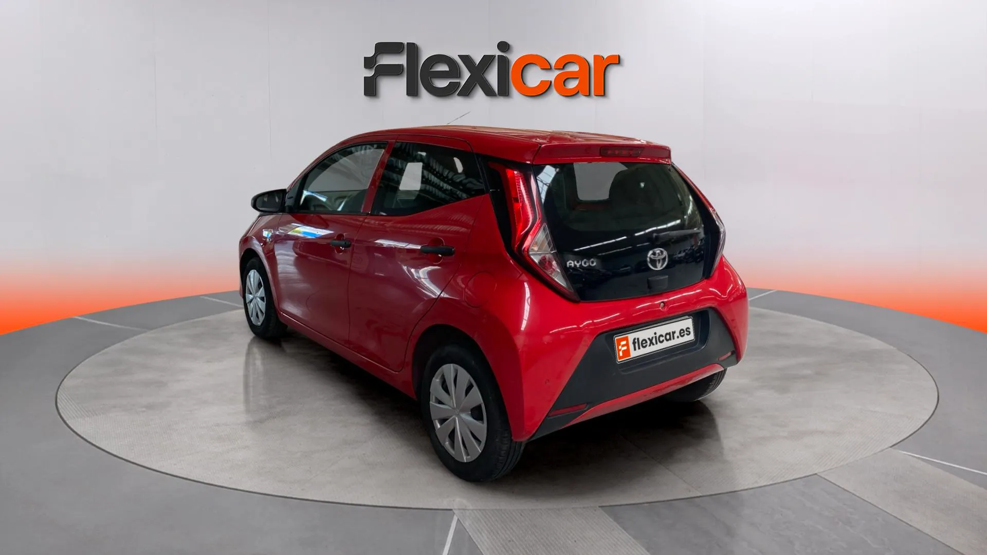 Toyota Aygo 1.0 70 x-play - foto 6