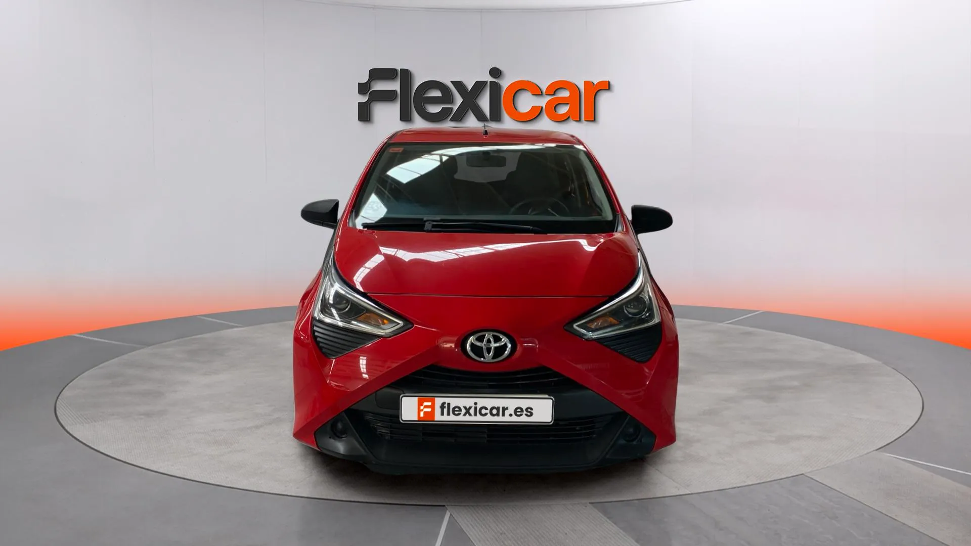 Toyota Aygo 1.0 70 x-play - foto 2