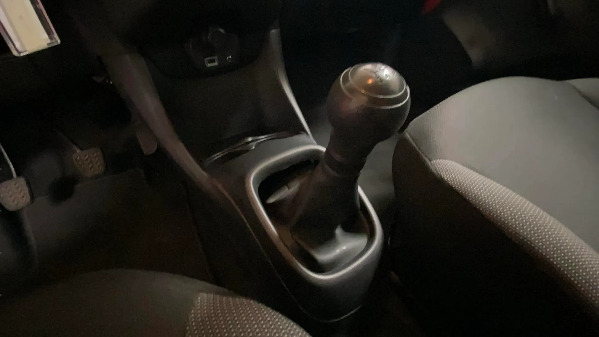 Toyota Aygo 1.0 70 x-play - foto 21