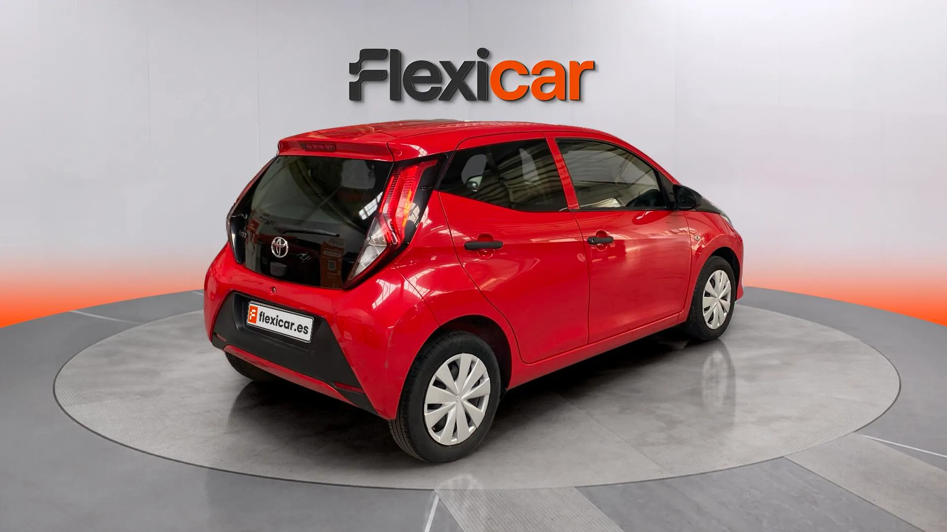 Toyota Aygo 1.0 70 x-play - foto 7