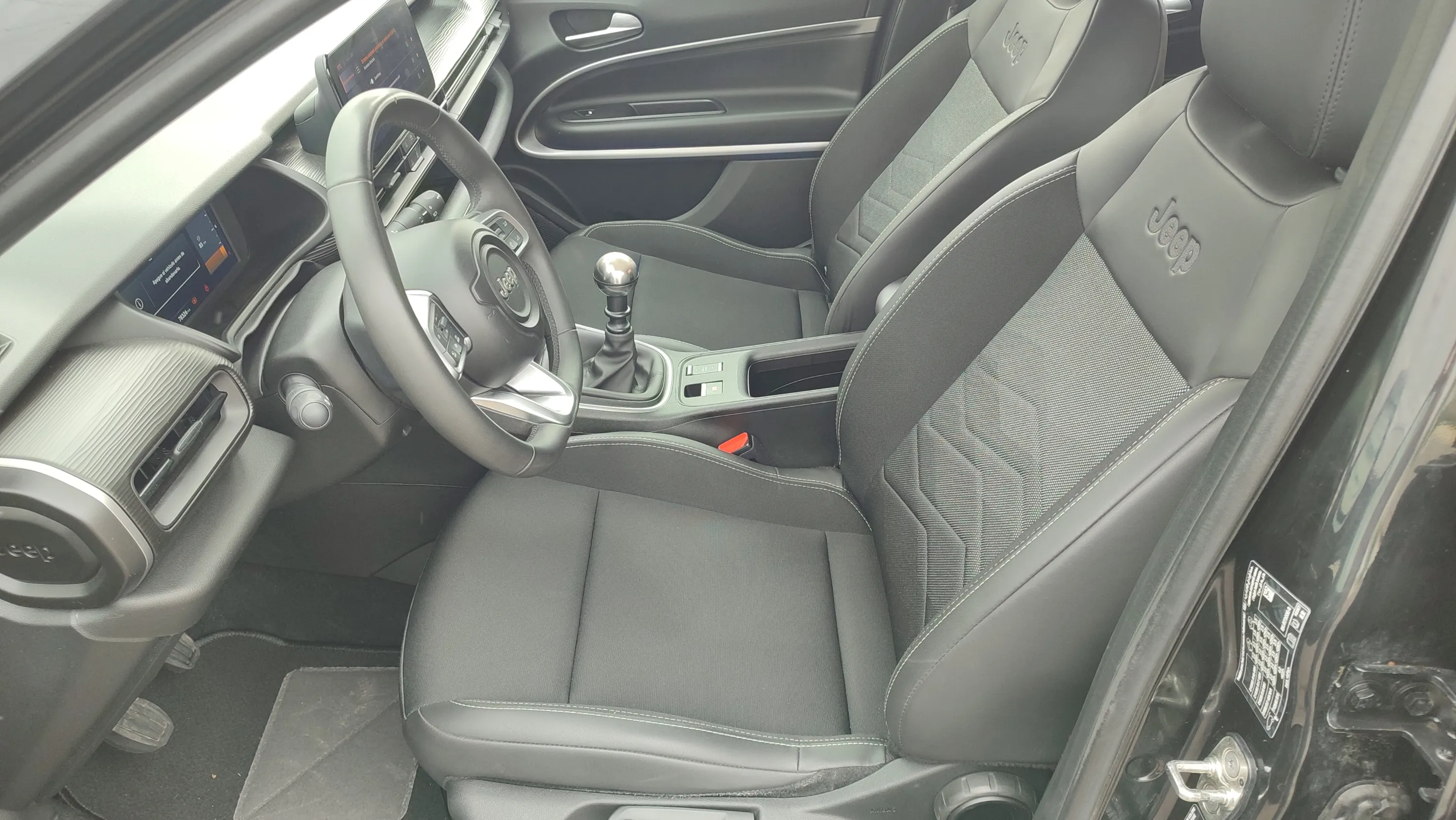 Jeep Avenger 1.2 G 1st Edition - foto 22