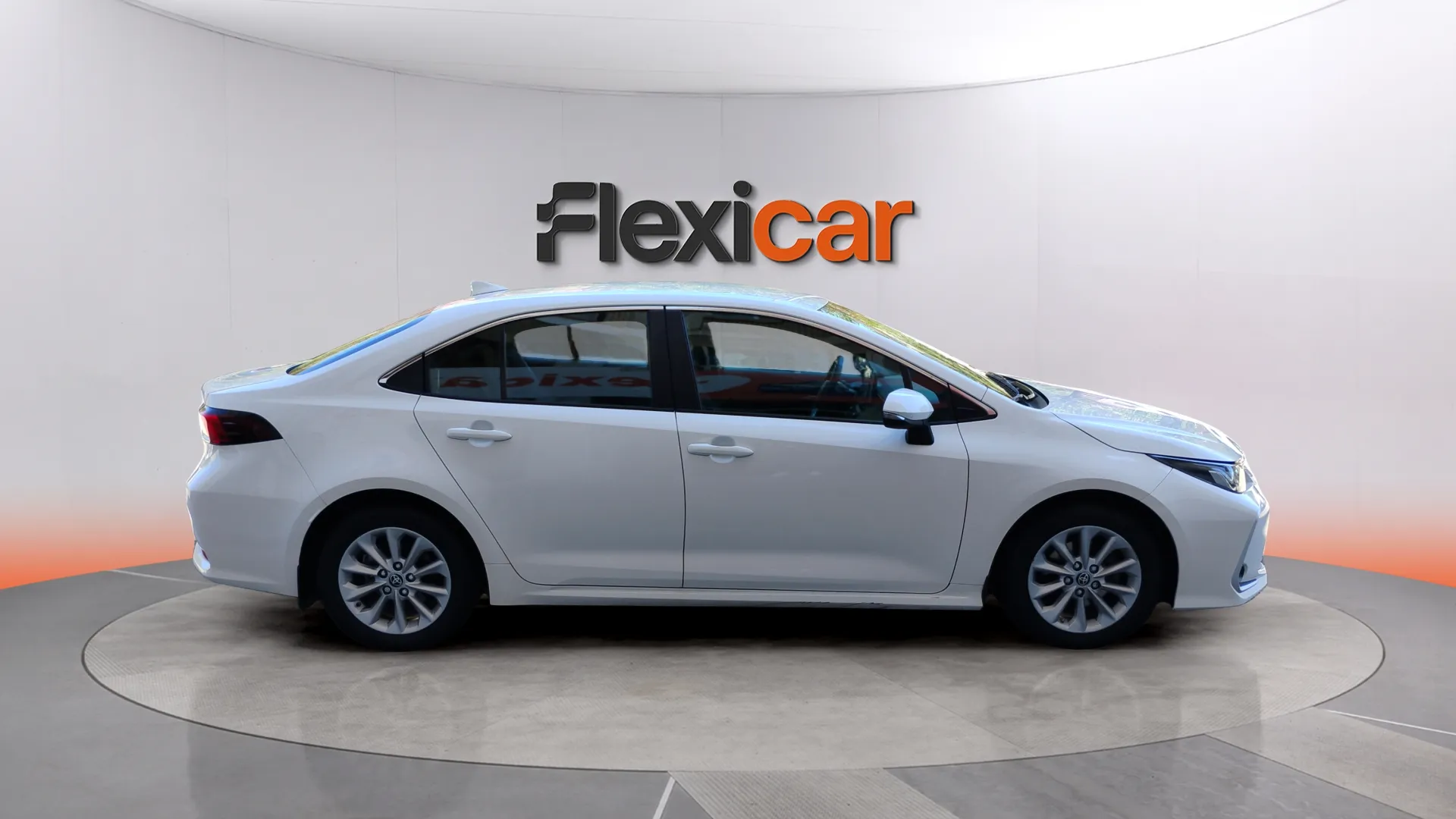Toyota Corolla 1.5 125 Active Tech - foto 2
