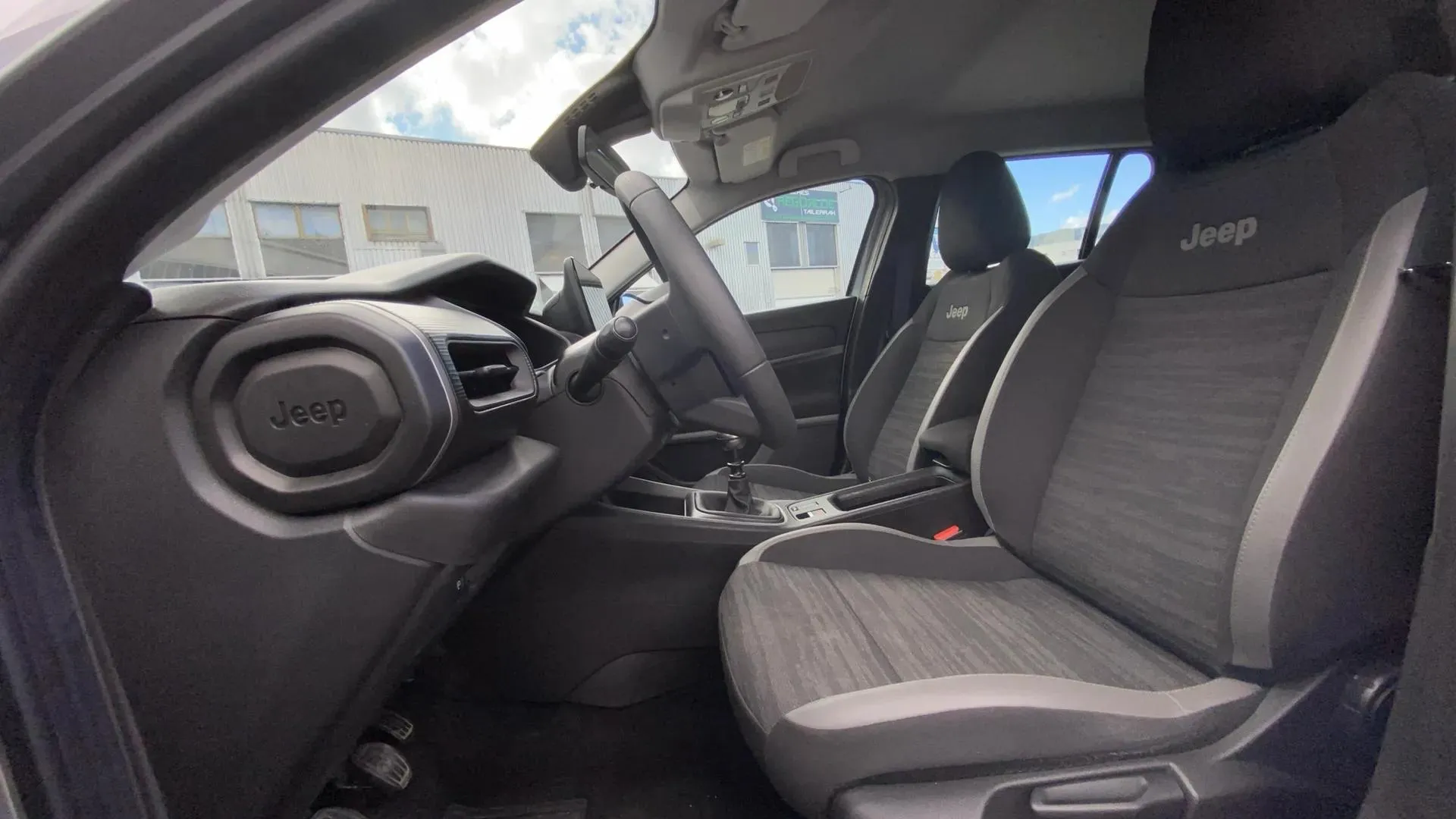 Jeep Avenger 1.2 G 1st Edition - foto 27