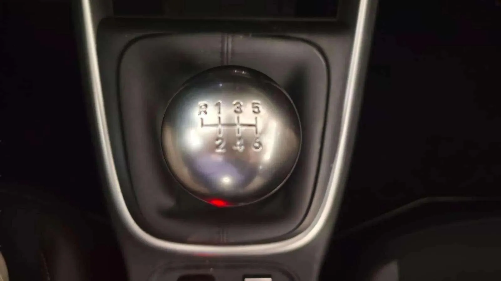 Jeep Avenger 1.2 G 1st Edition - foto 23