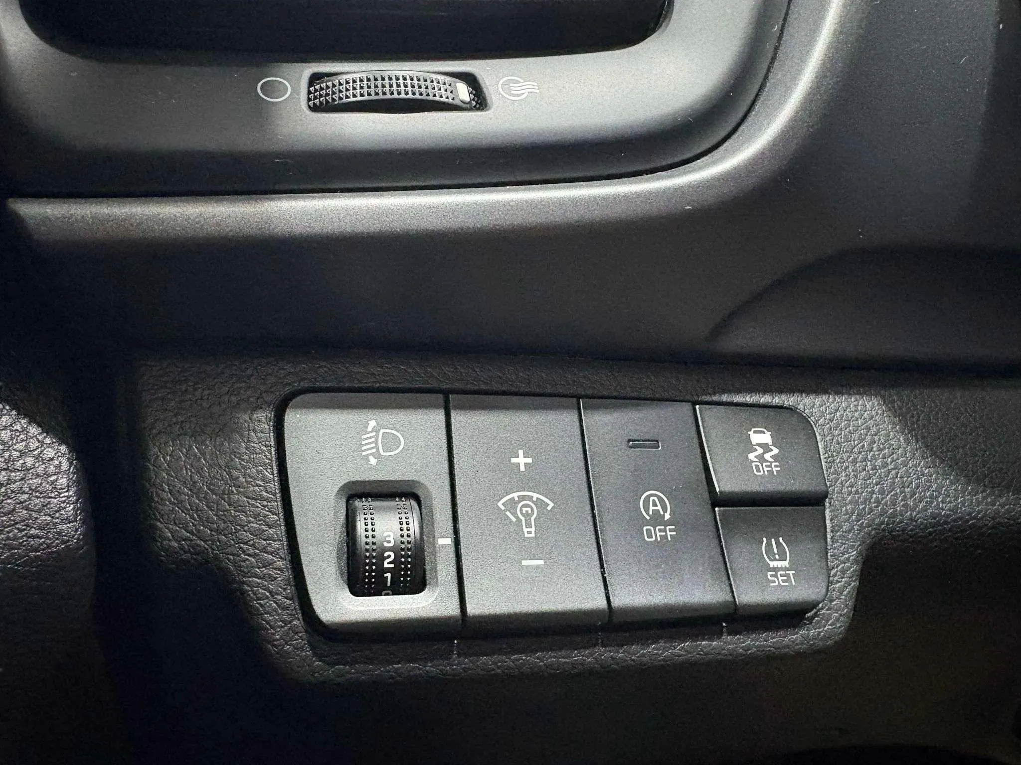 Kia Stonic 1.2 DPi Concept - foto 17