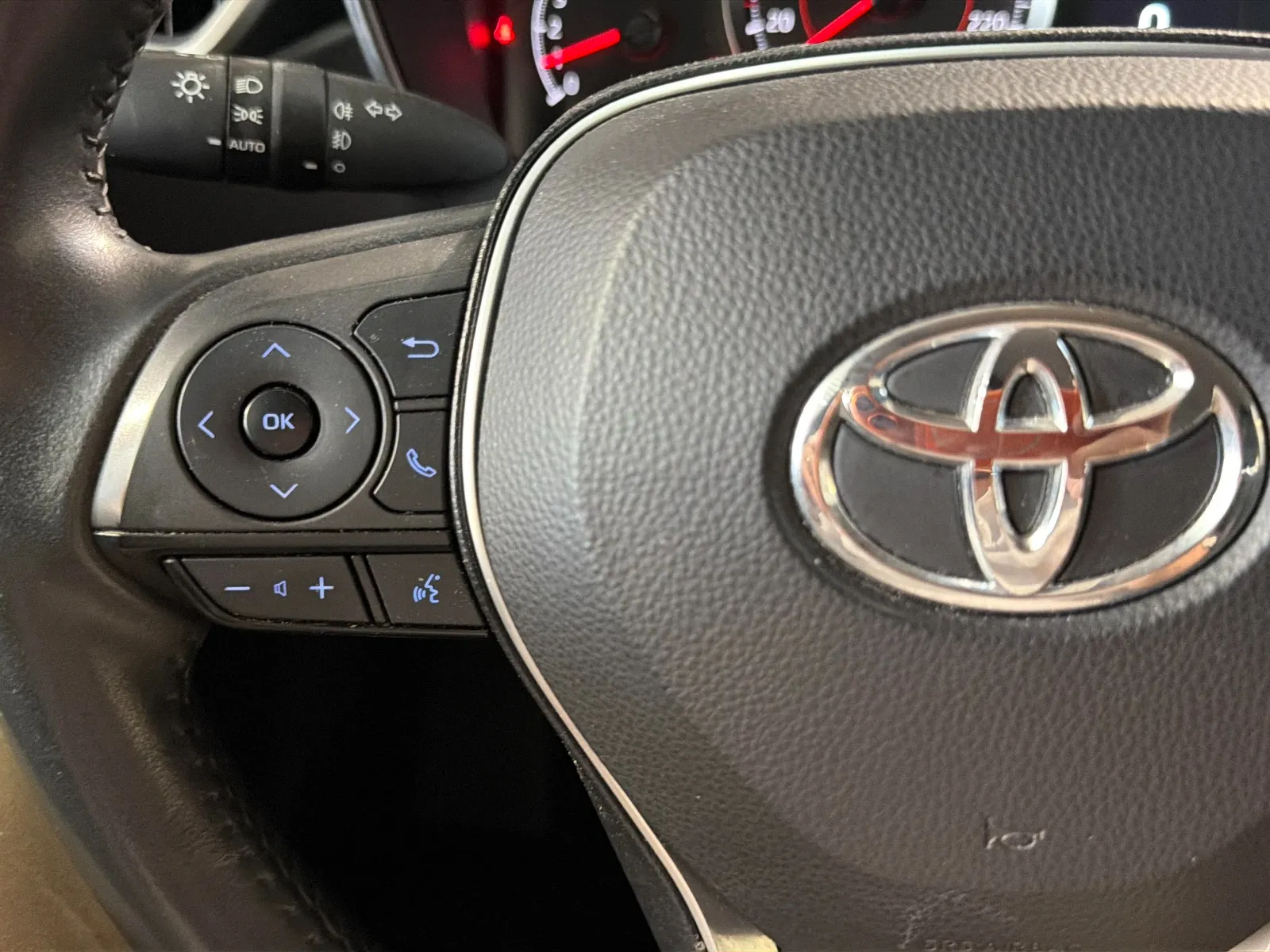 Toyota Corolla 1.5 Vvti - foto 8