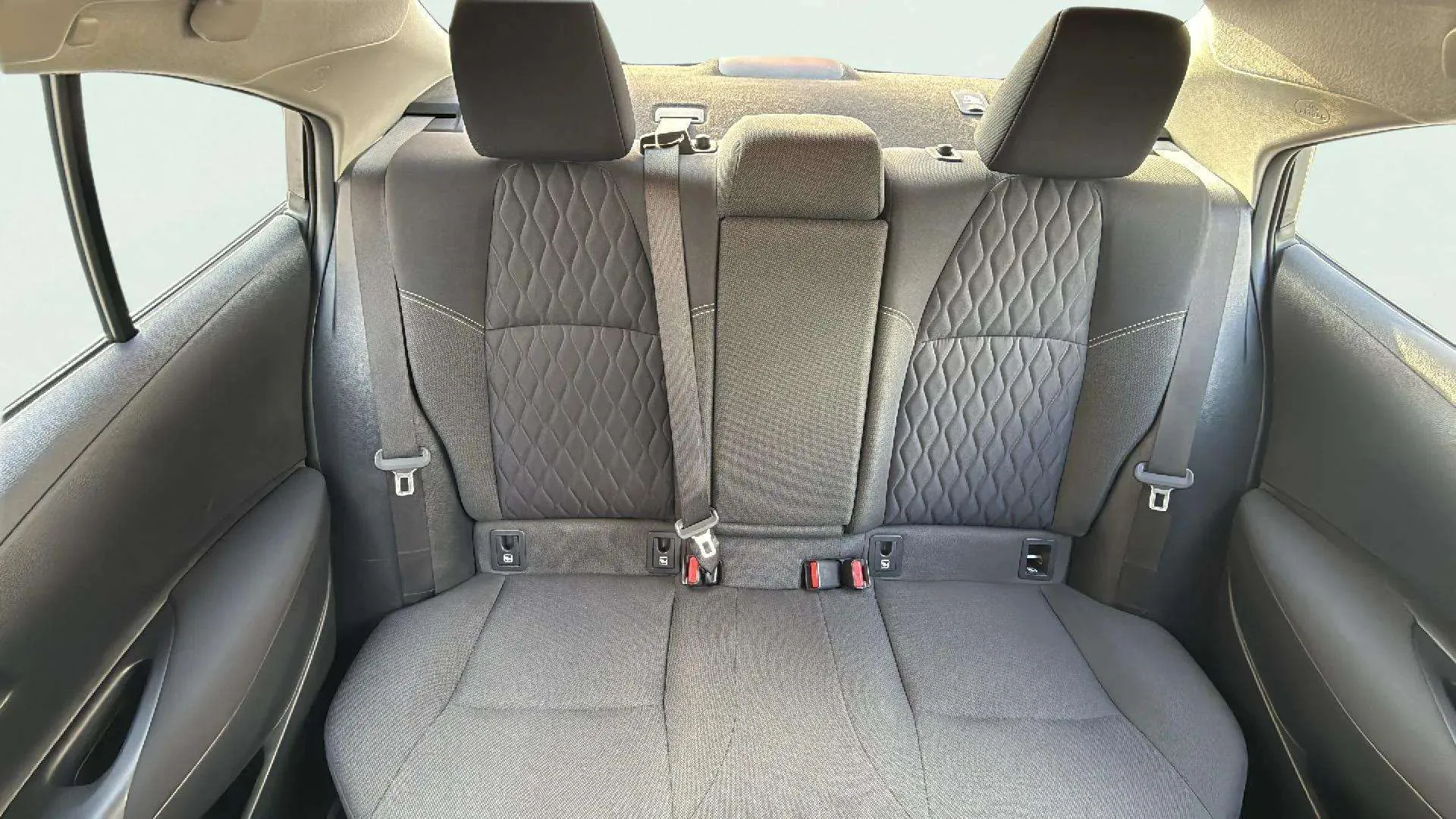 Toyota Corolla 140H Active Plus - foto 11