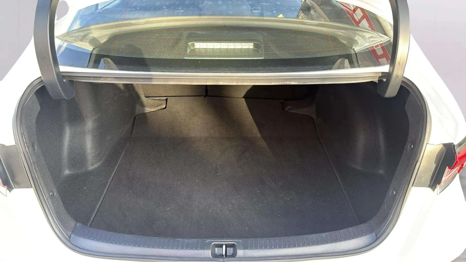 Toyota Corolla 140H Active Plus - foto 12