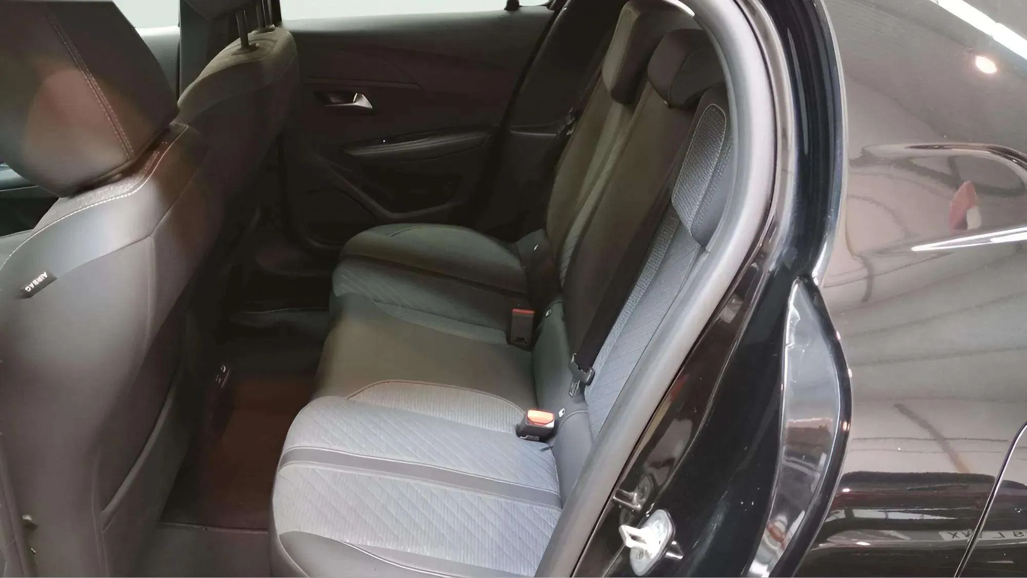 Peugeot 208 Allure Gasolina 100 - foto 13