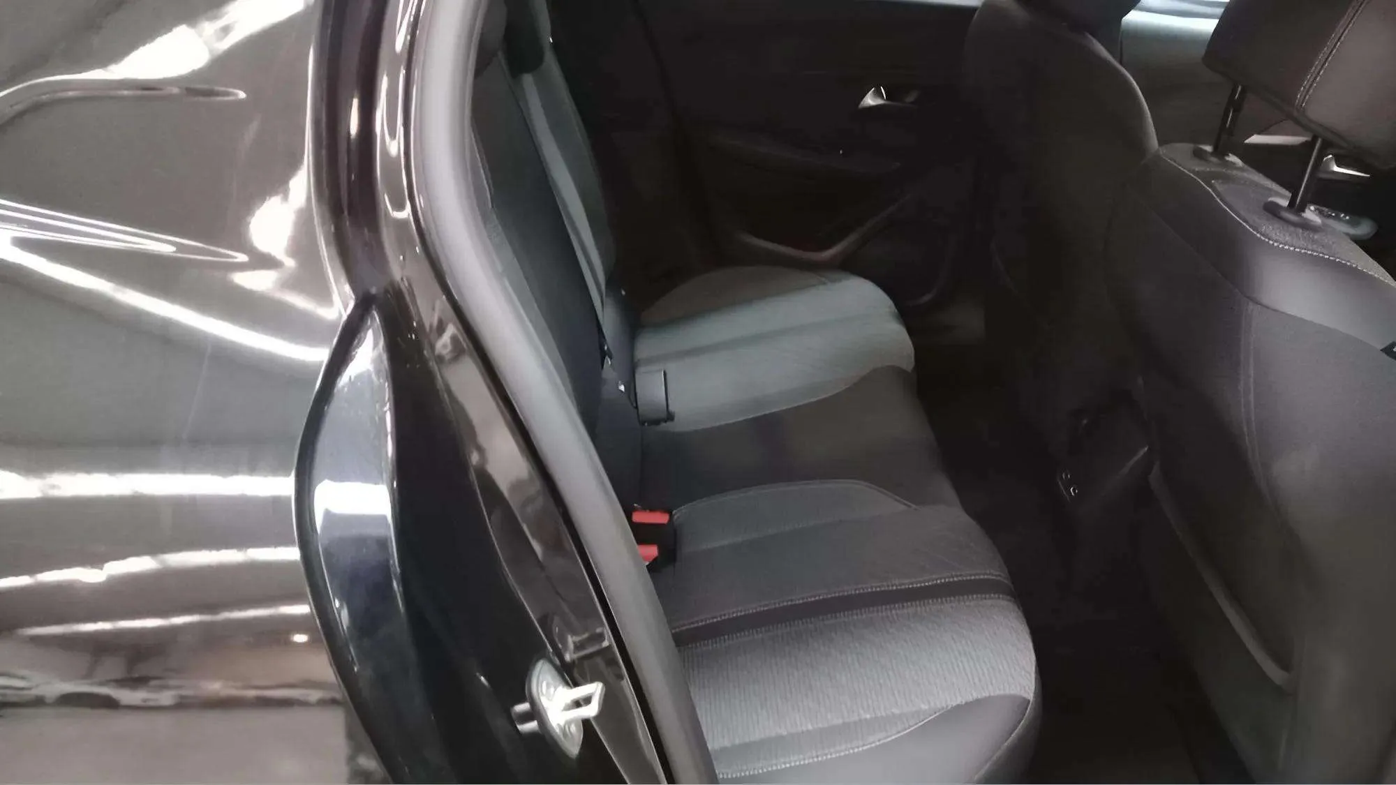 Peugeot 208 Allure Gasolina 100 - foto 10
