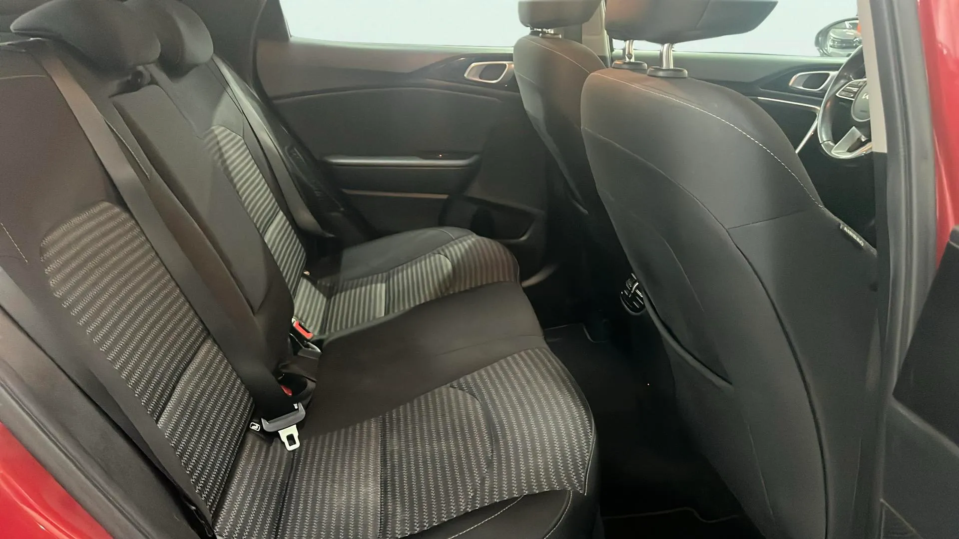 Kia XCeed 1.6 GDi PHEV eMotion - foto 13