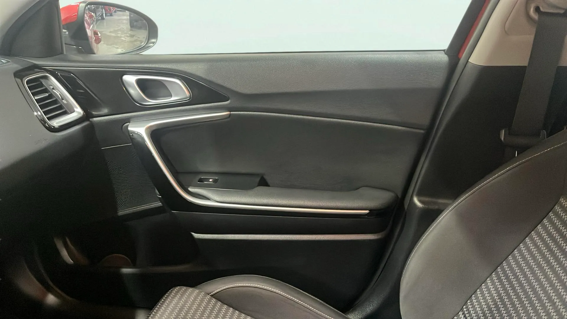 Kia XCeed 1.6 GDi PHEV eMotion - foto 11