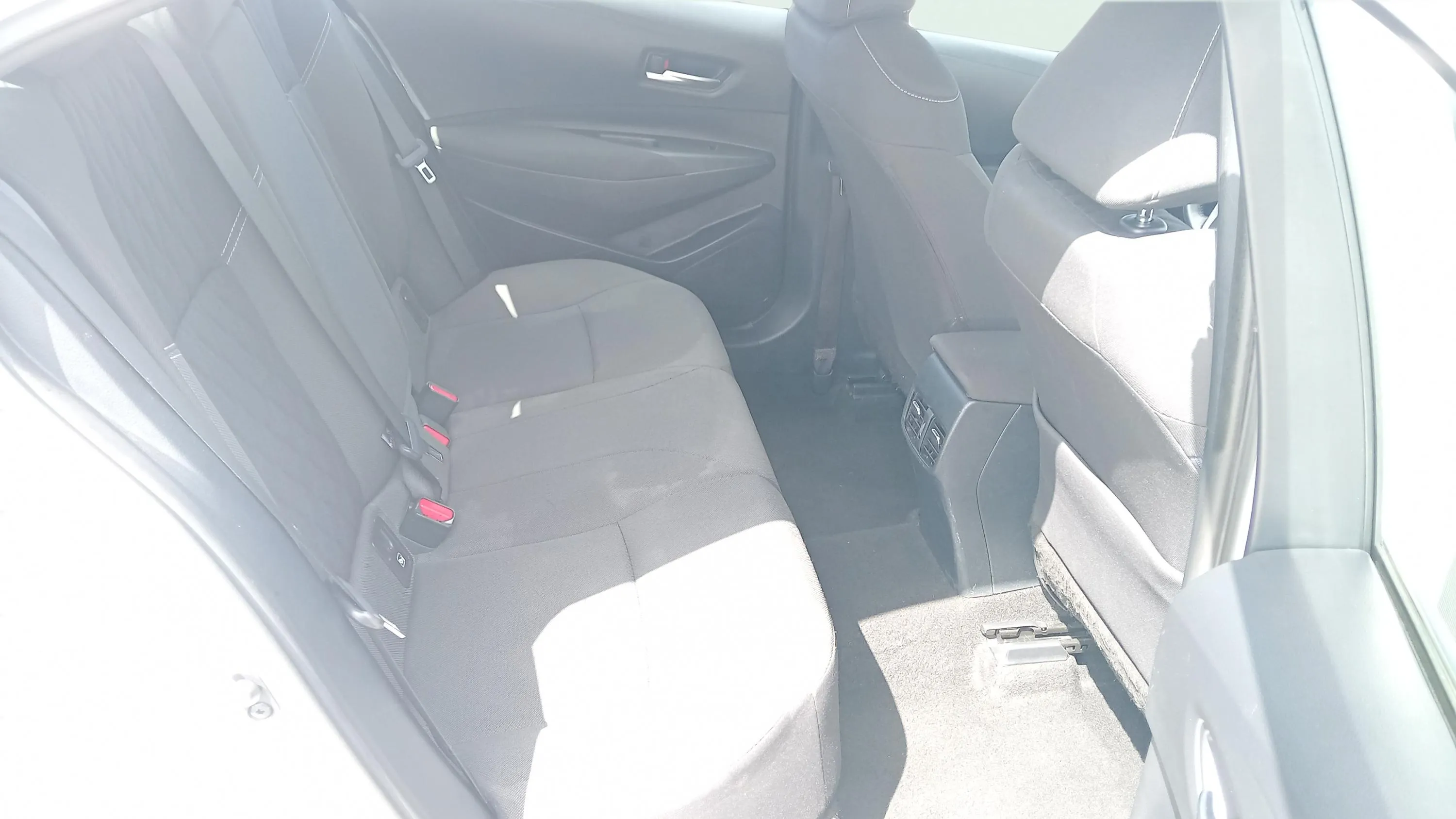 Toyota Corolla 140H Active Plus - foto 18