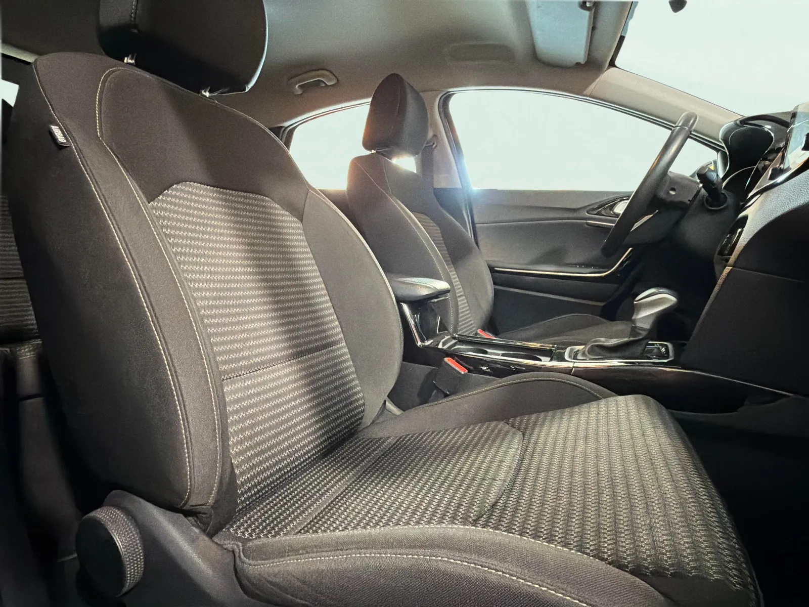 Kia XCeed 1.6 GDi PHEV eMotion - foto 17