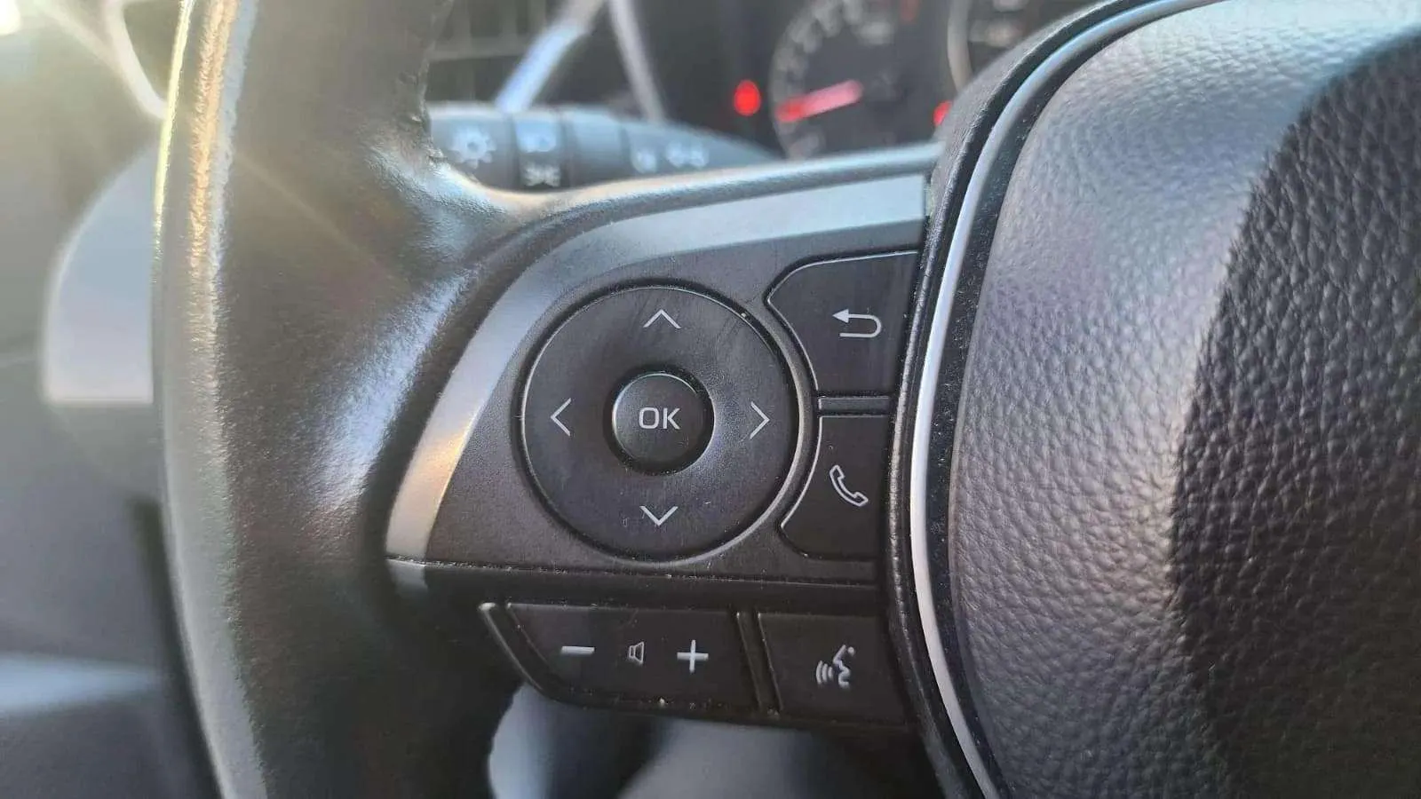 Toyota Corolla 140H Active Plus - foto 12