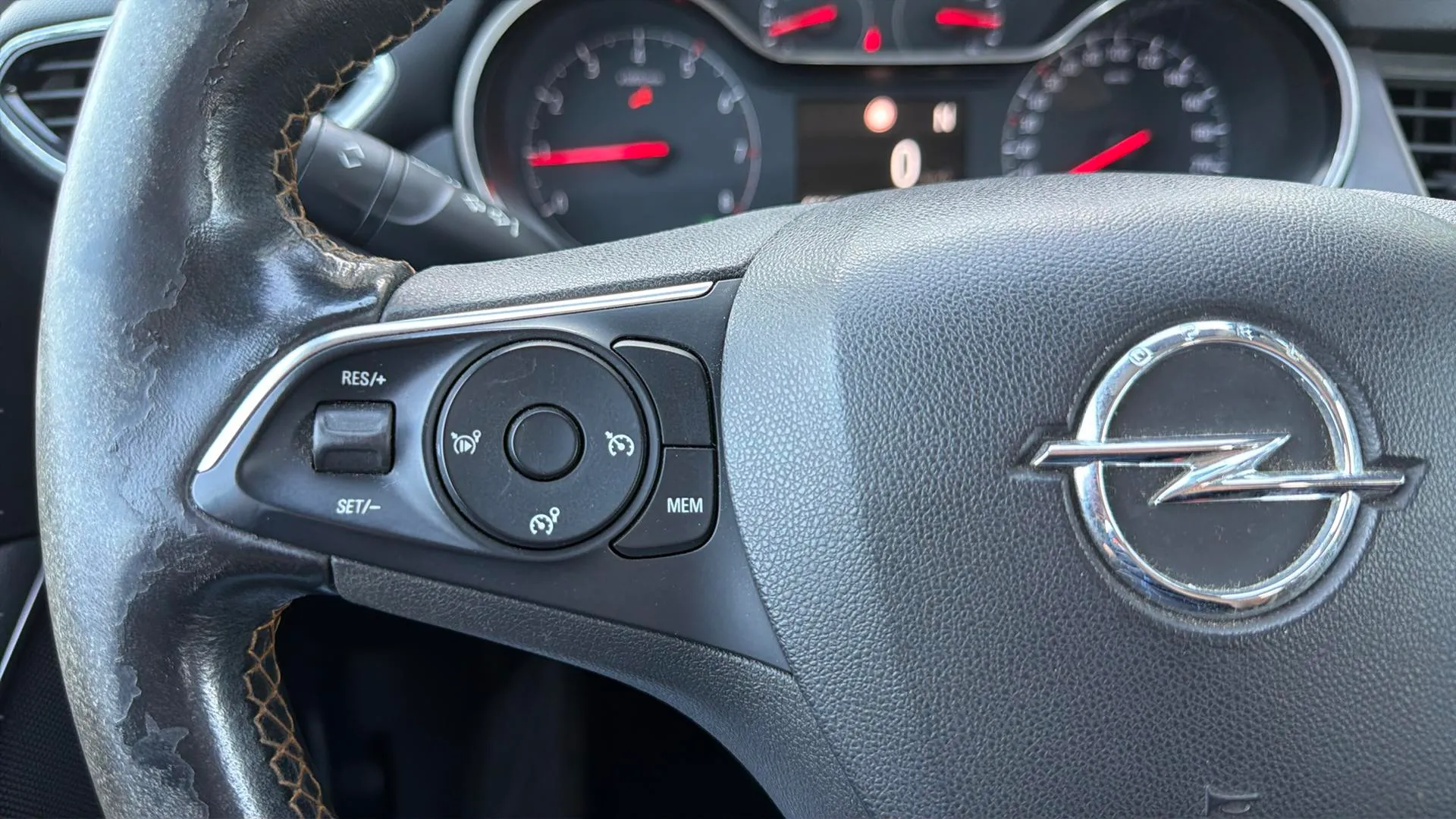 Opel Crossland 1.2 Innovation - foto 19