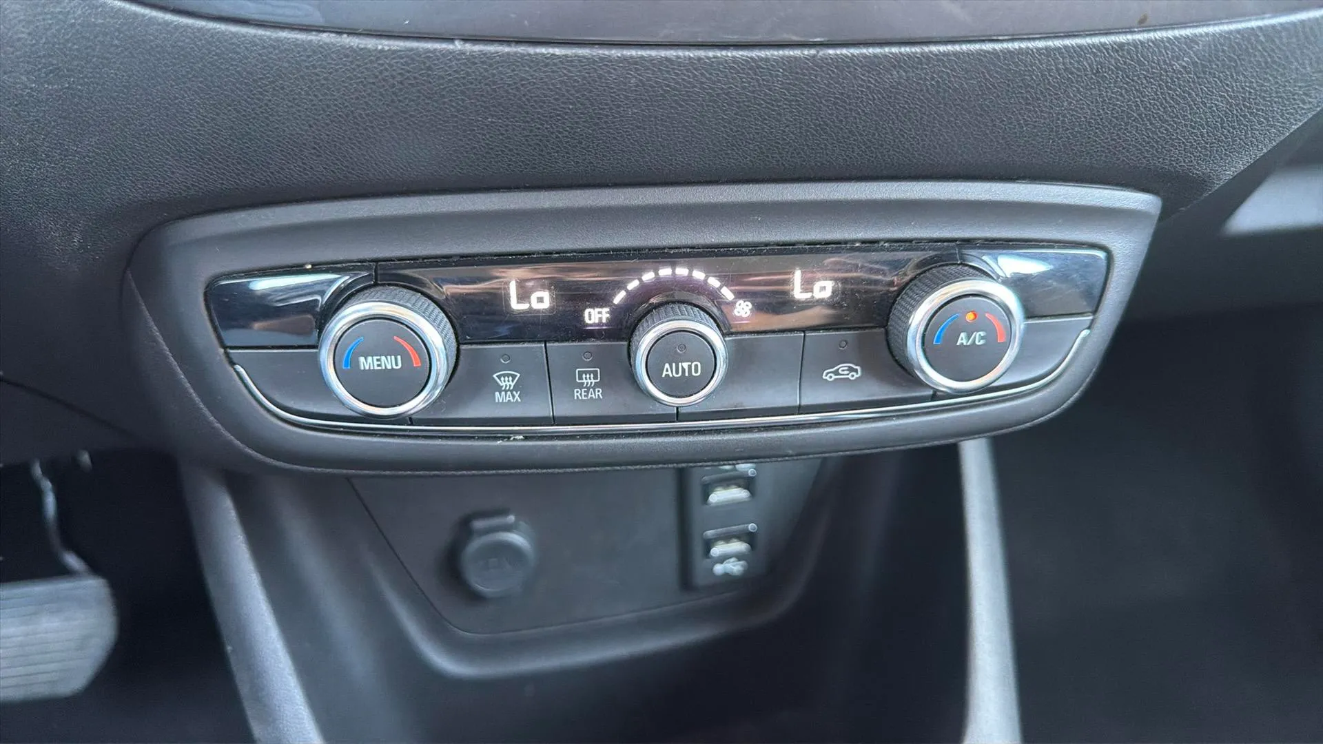 Opel Crossland 1.2 Innovation - foto 16