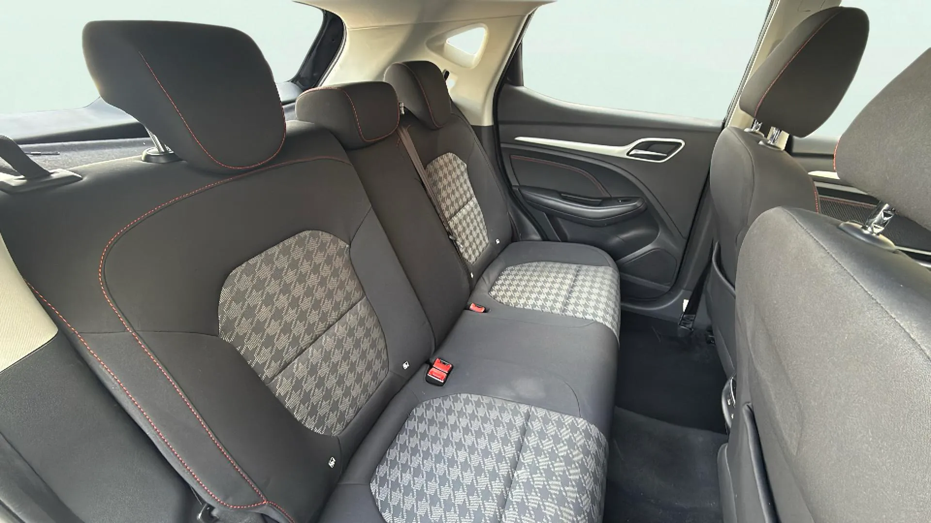 MG ZS 1.5 Comfort - foto 13