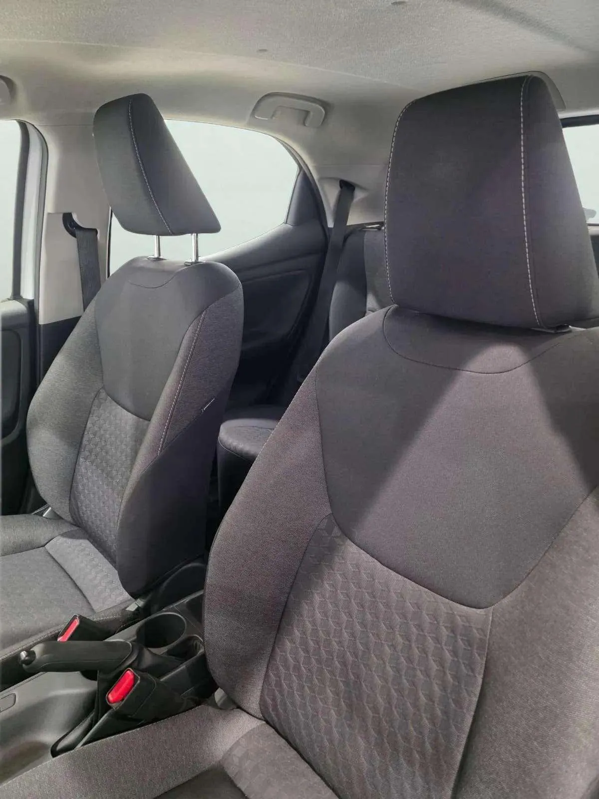 Toyota Yaris 1.0 70 Business - foto 11