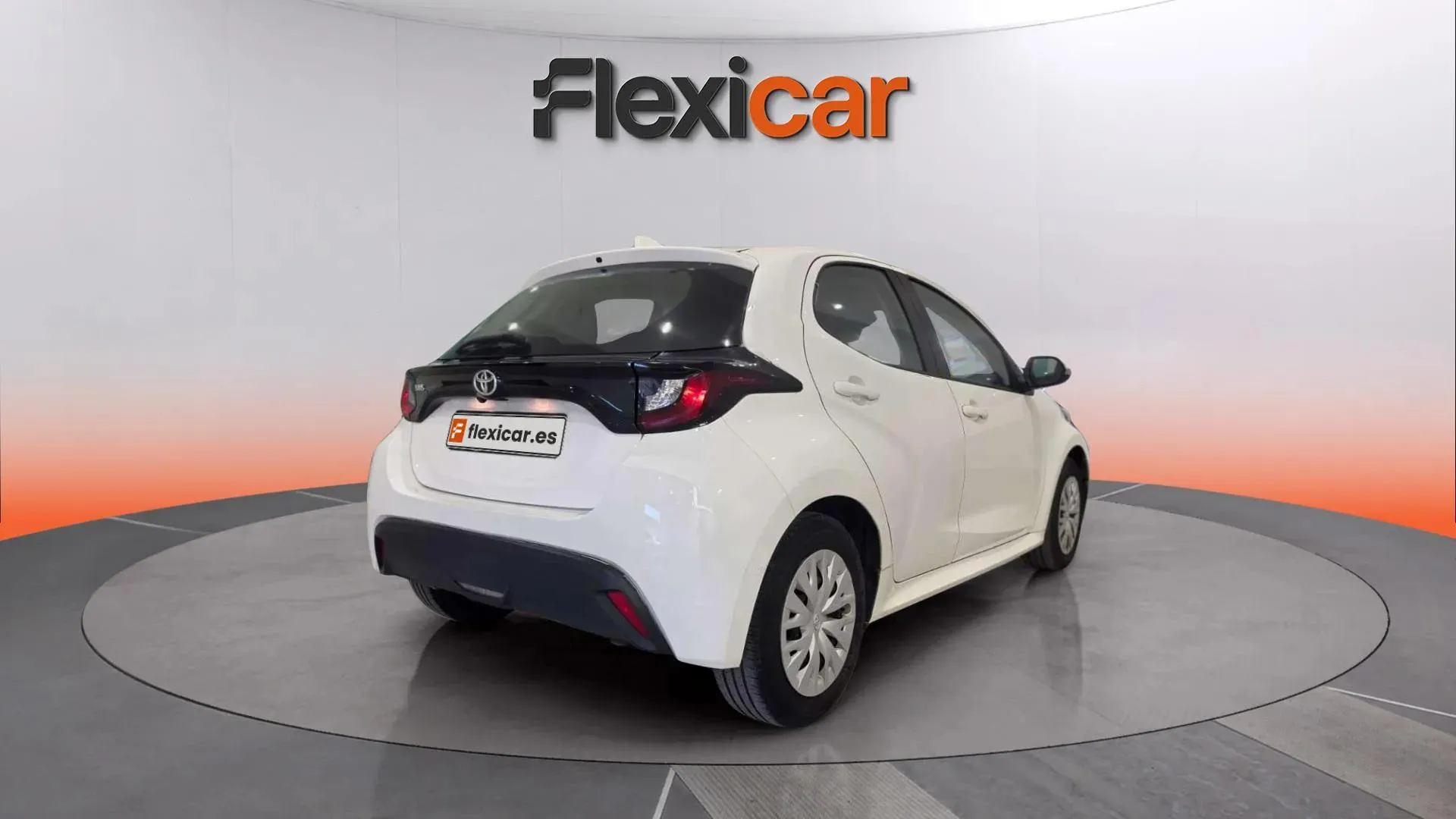 Toyota Yaris 1.0 70 Business - foto 3