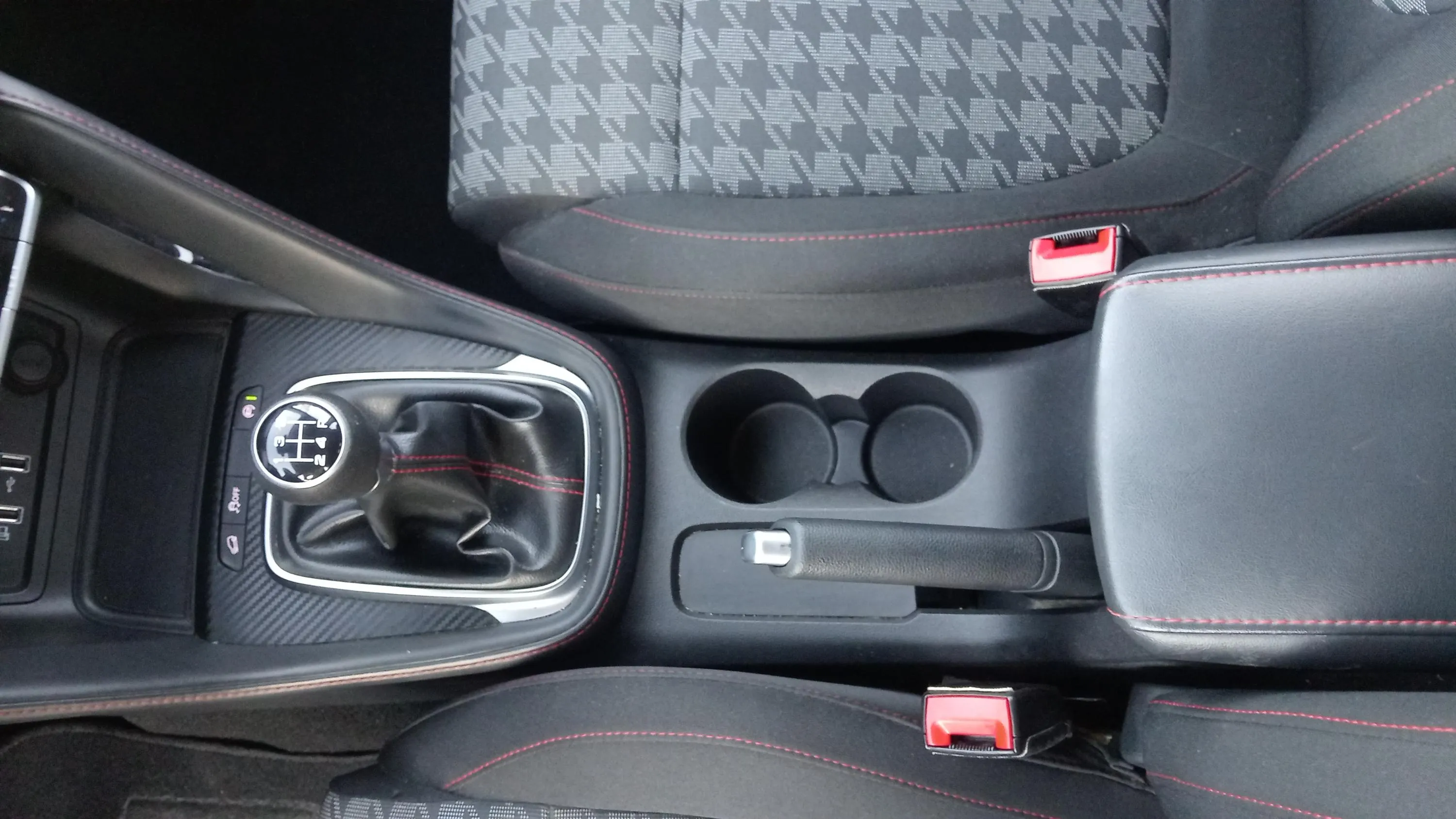 MG ZS 1.5 Comfort - foto 23