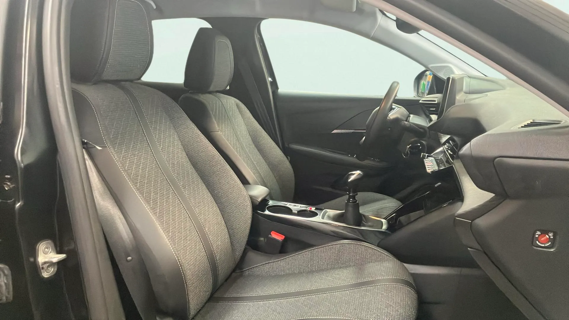 Peugeot 208 Allure Gasolina 100 - foto 18