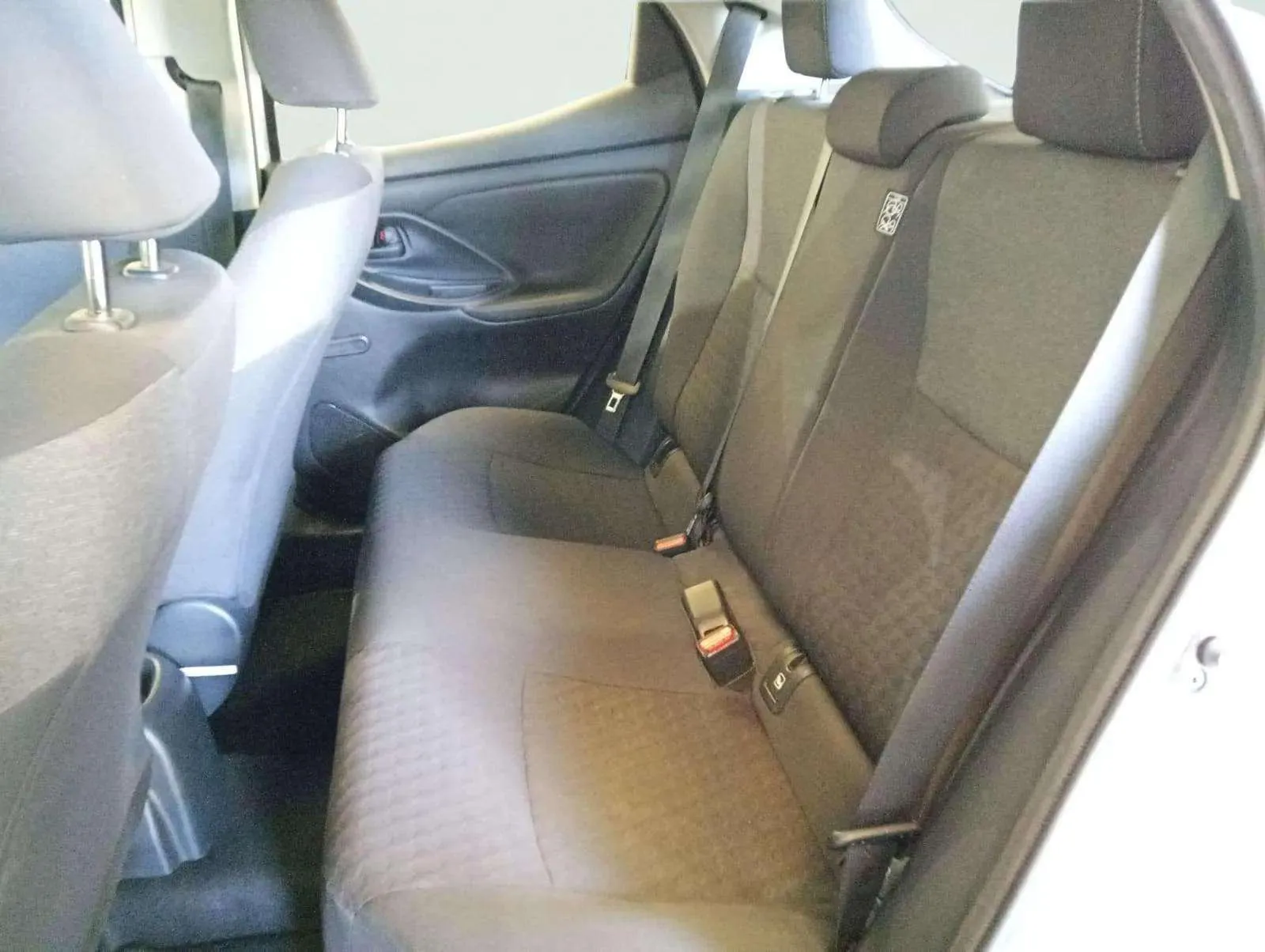 Toyota Yaris 1.0 70 Business - foto 17