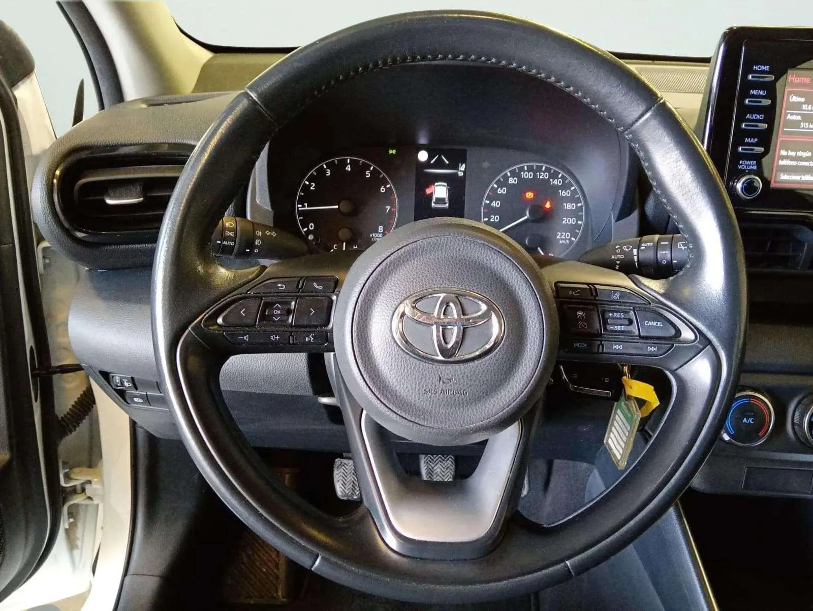 Toyota Yaris 1.0 70 Business - foto 8