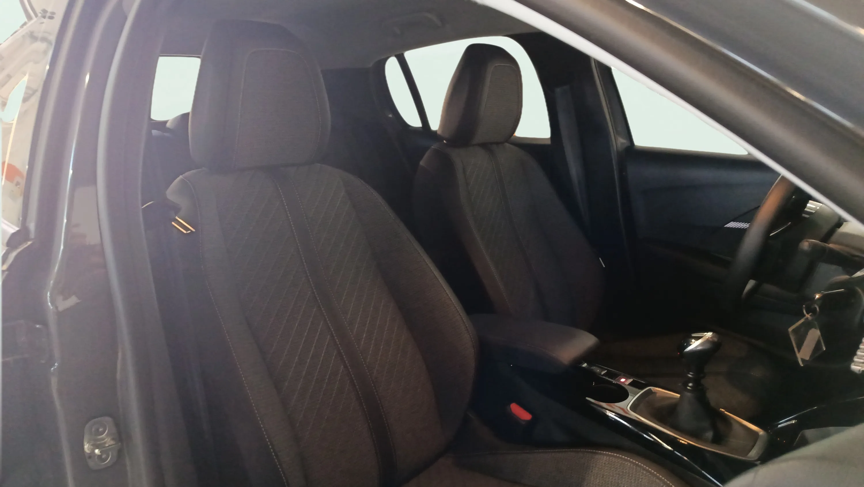 Peugeot 208 Allure Gasolina 100 - foto 12