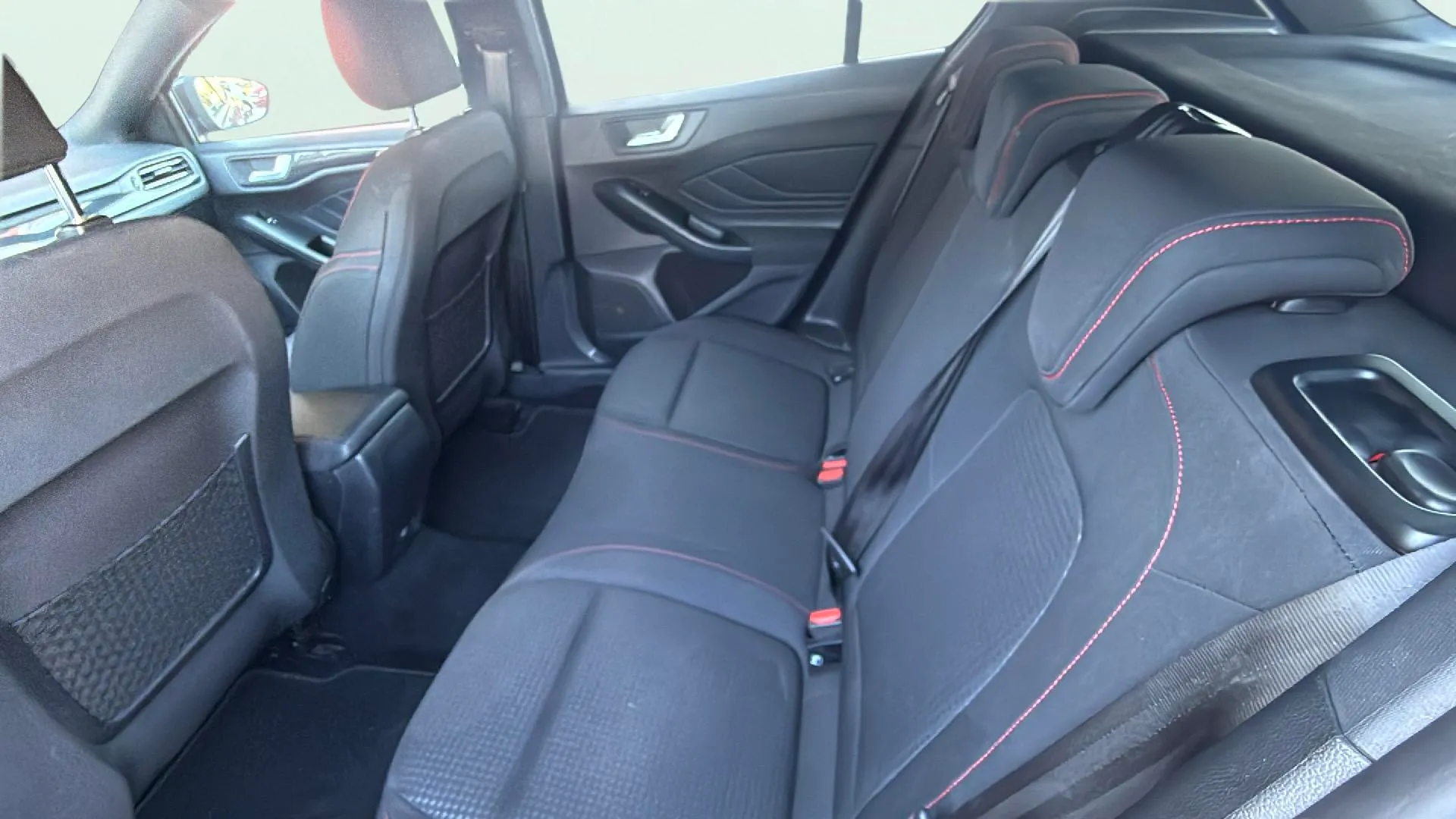 Ford Focus 1.0 EcoBoost ST-Line X - foto 13