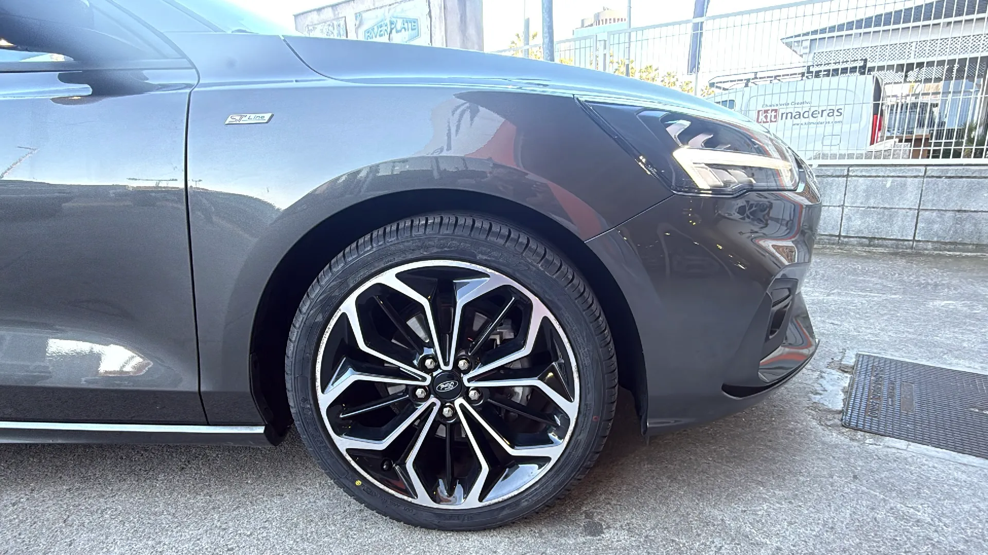 Ford Focus 1.0 EcoBoost ST-Line X - foto 17