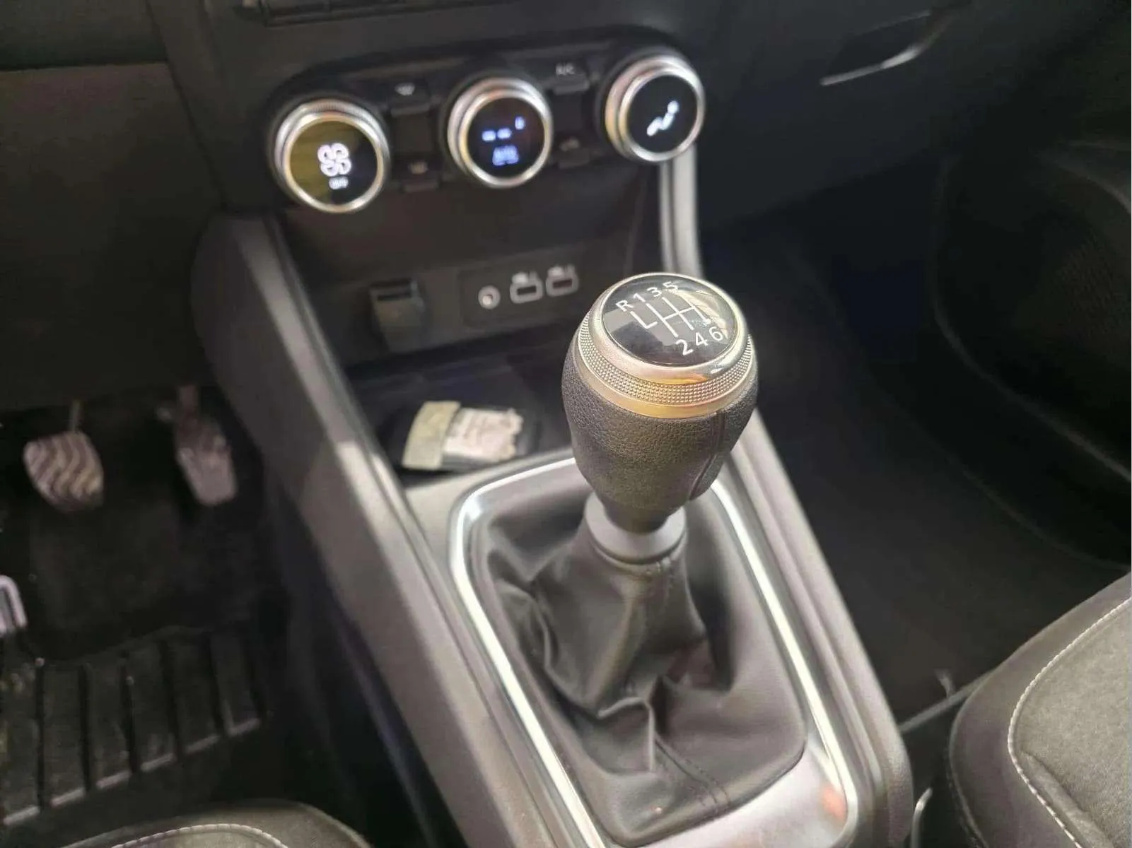 Mitsubishi ASX 100T Motion - foto 18
