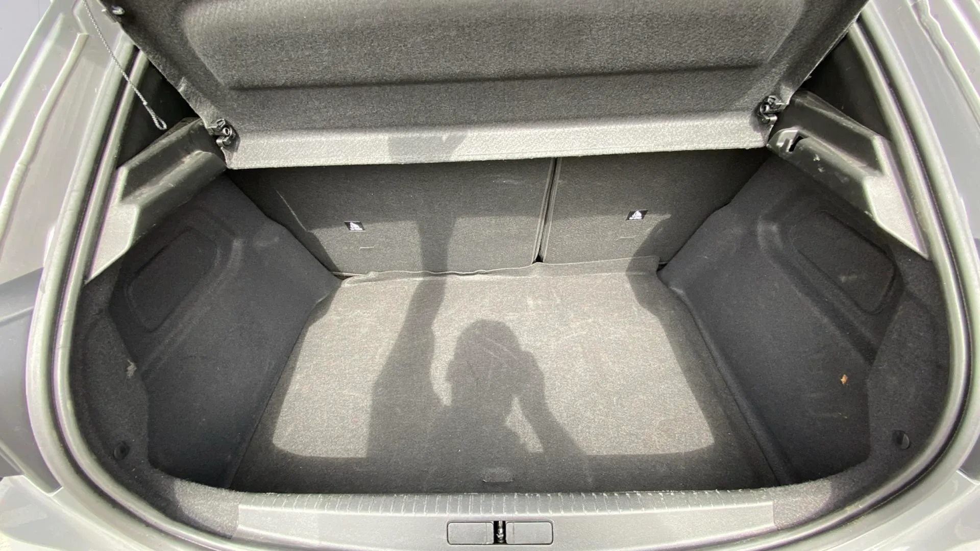Peugeot 208 Allure Gasolina 100 - foto 16