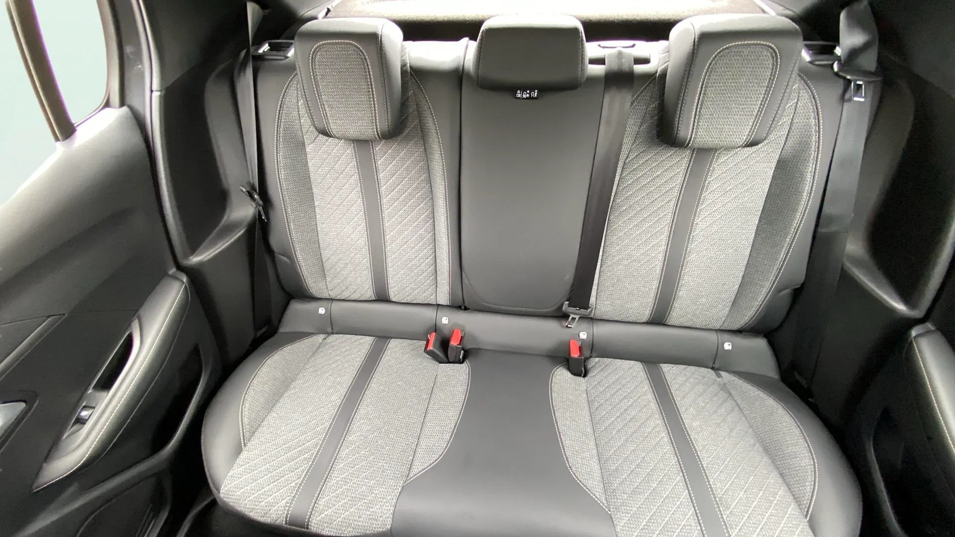 Peugeot 208 Allure Gasolina 100 - foto 15