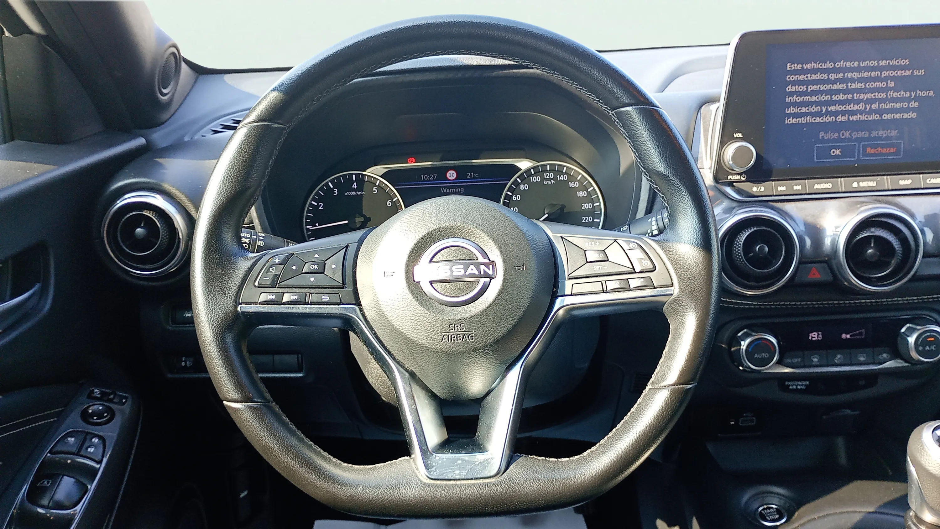 Nissan Juke DIG-T 6M/T N-Connecta - foto 12