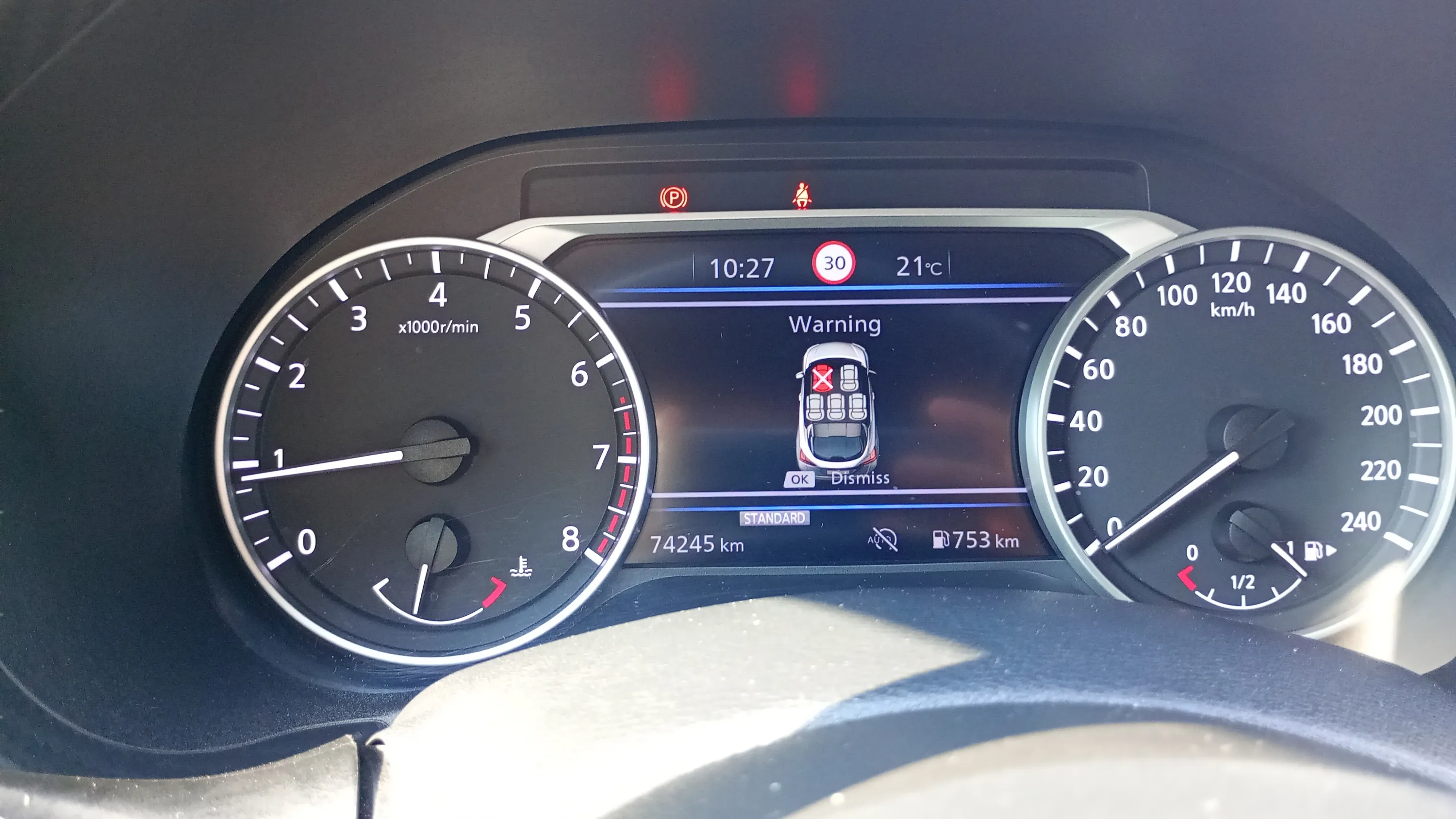 Nissan Juke DIG-T 6M/T N-Connecta - foto 13