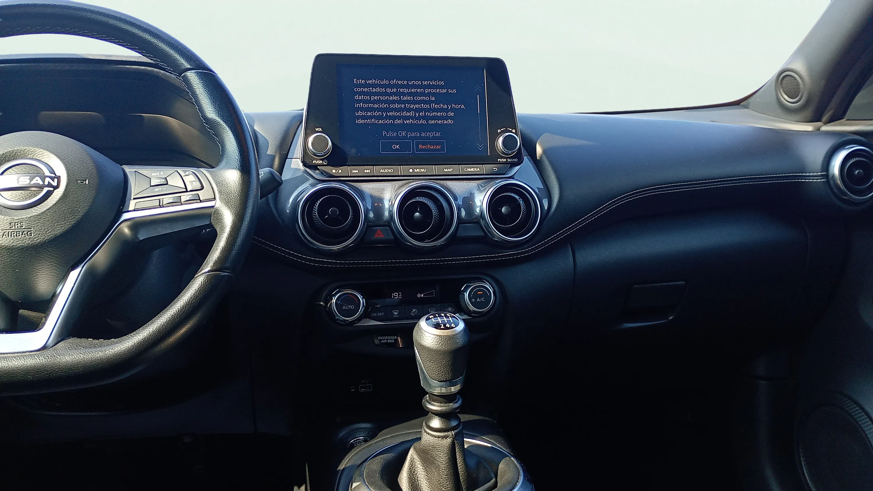 Nissan Juke DIG-T 6M/T N-Connecta - foto 11