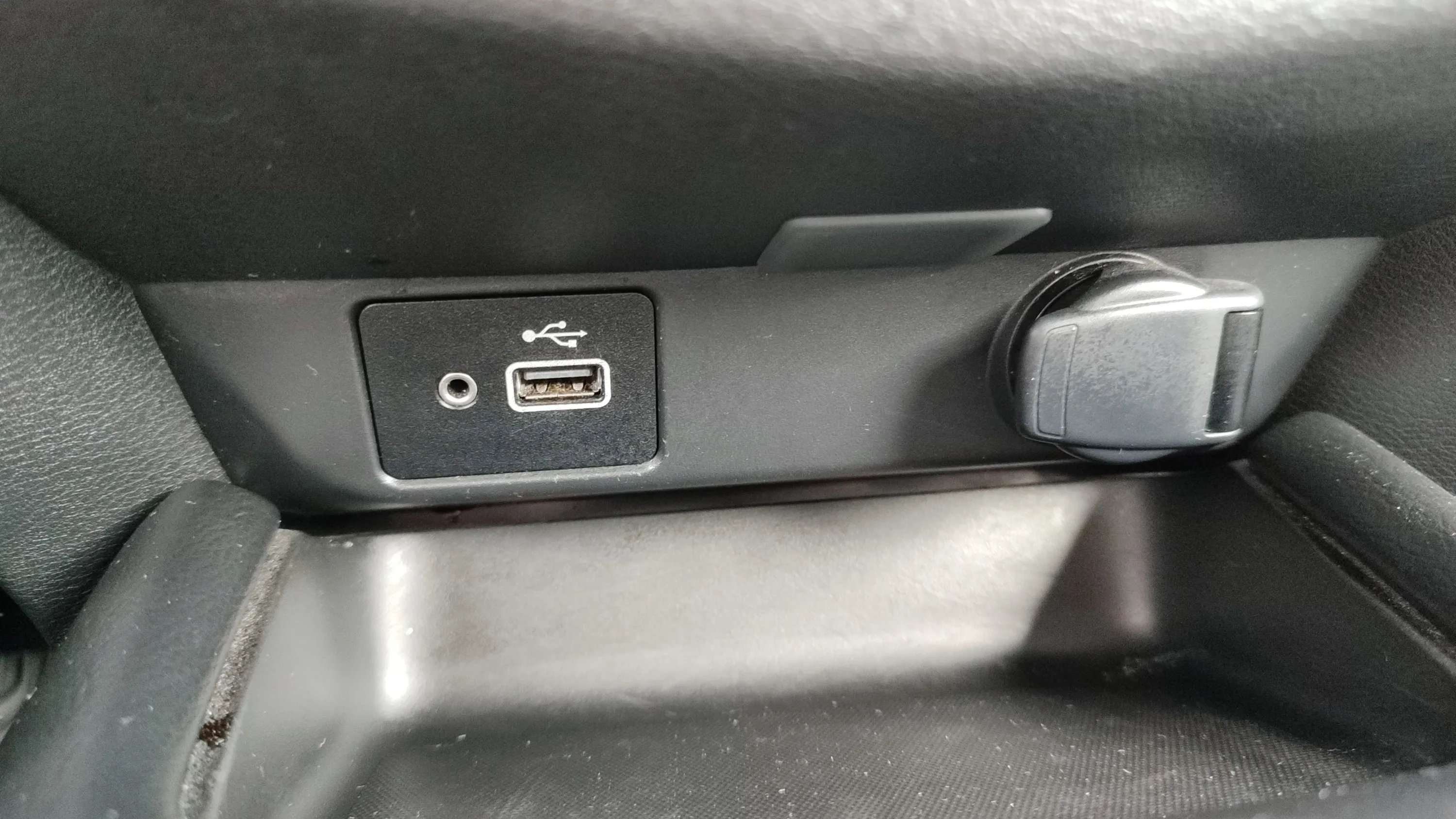 Nissan Juke DIG-T N-Connecta - foto 16