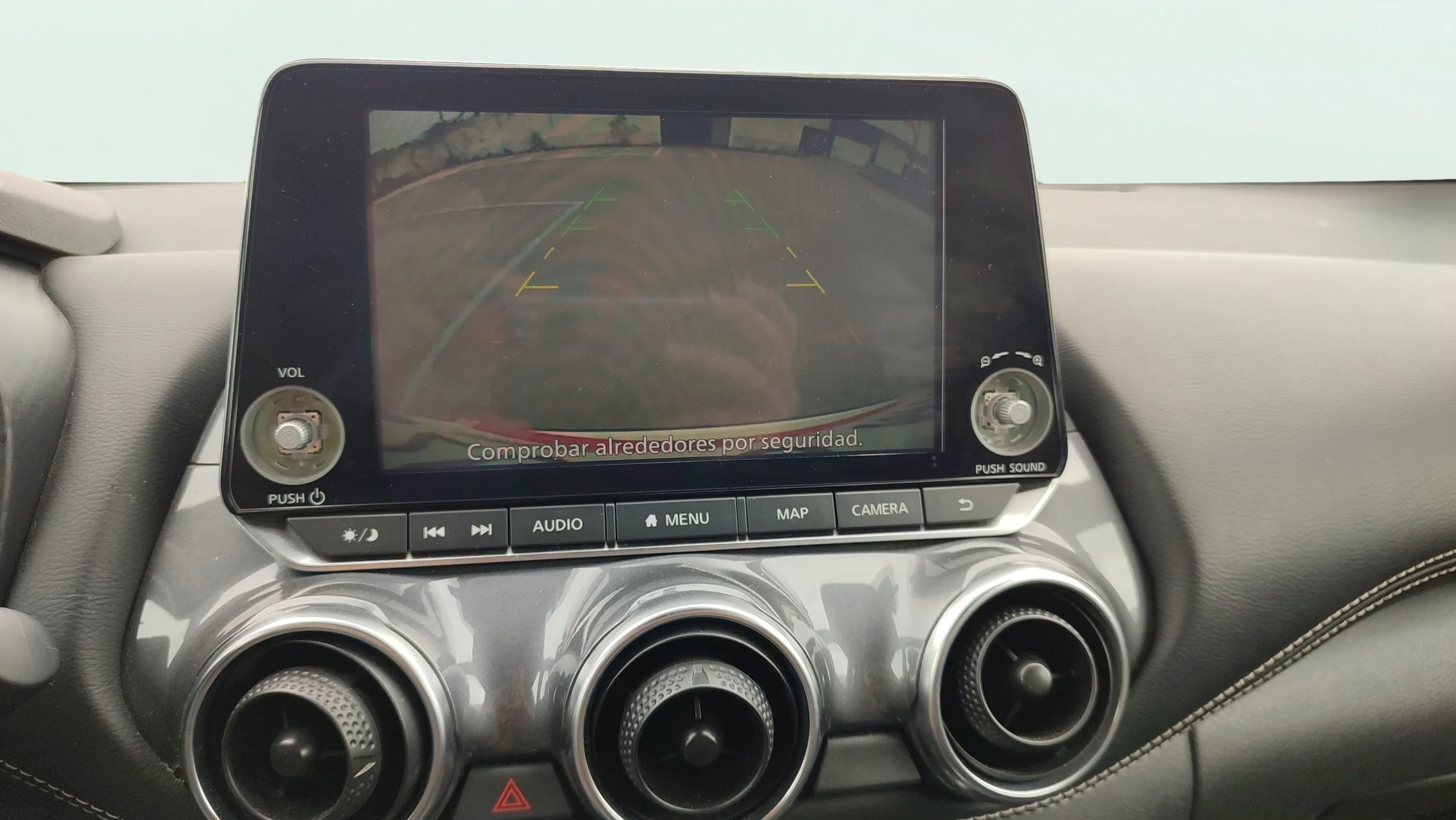 Nissan Juke DIG-T N-Connecta - foto 11